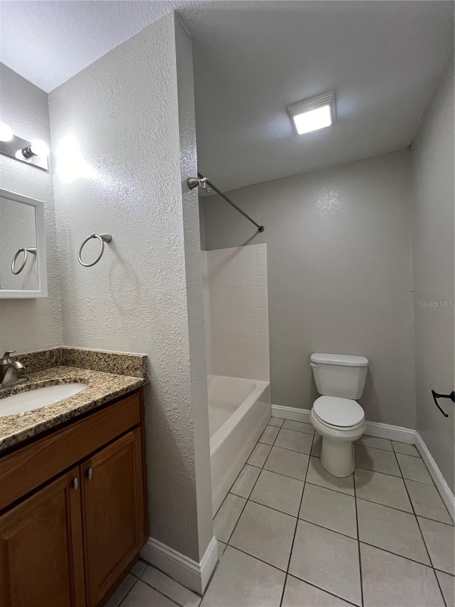 530 S HIGHLAND ST, MOUNT DORA, FL, 32757