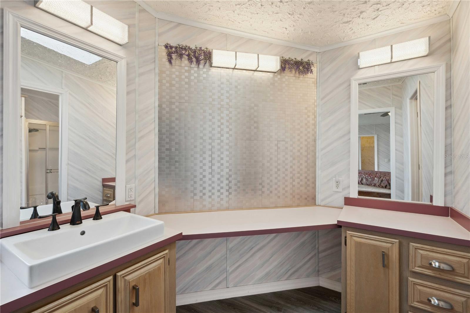 37617 AMIGO DR, ZEPHYRHILLS, FL, 33541