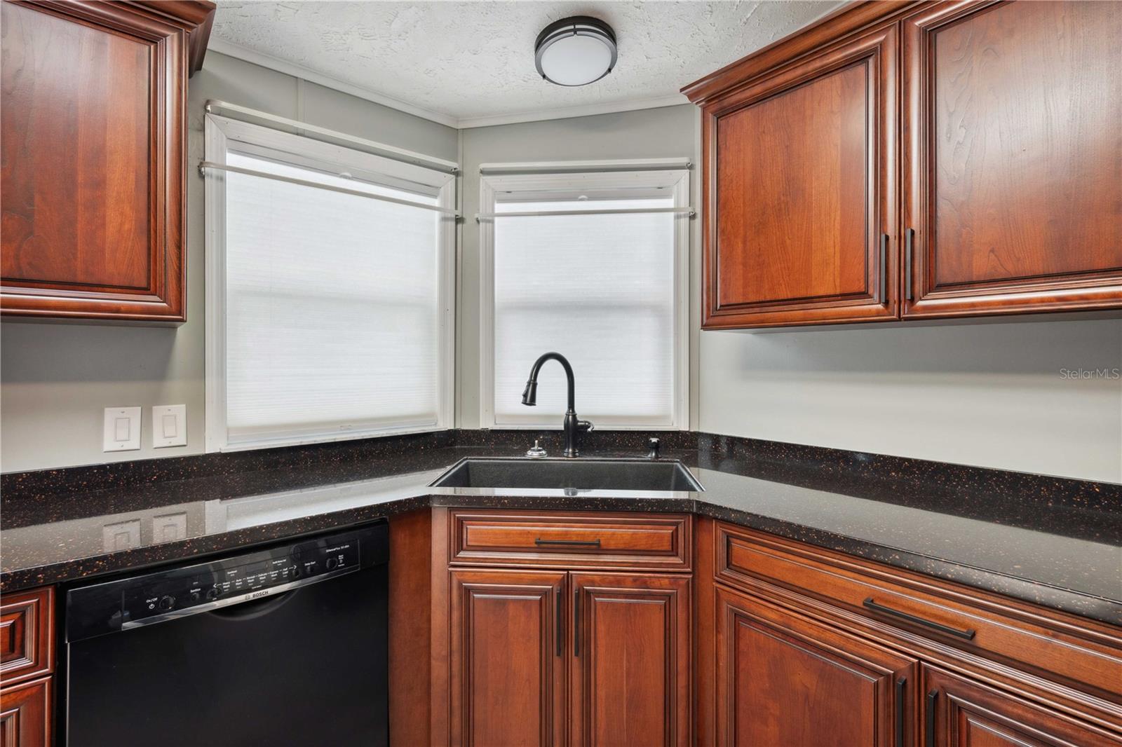 37617 AMIGO DR, ZEPHYRHILLS, FL, 33541