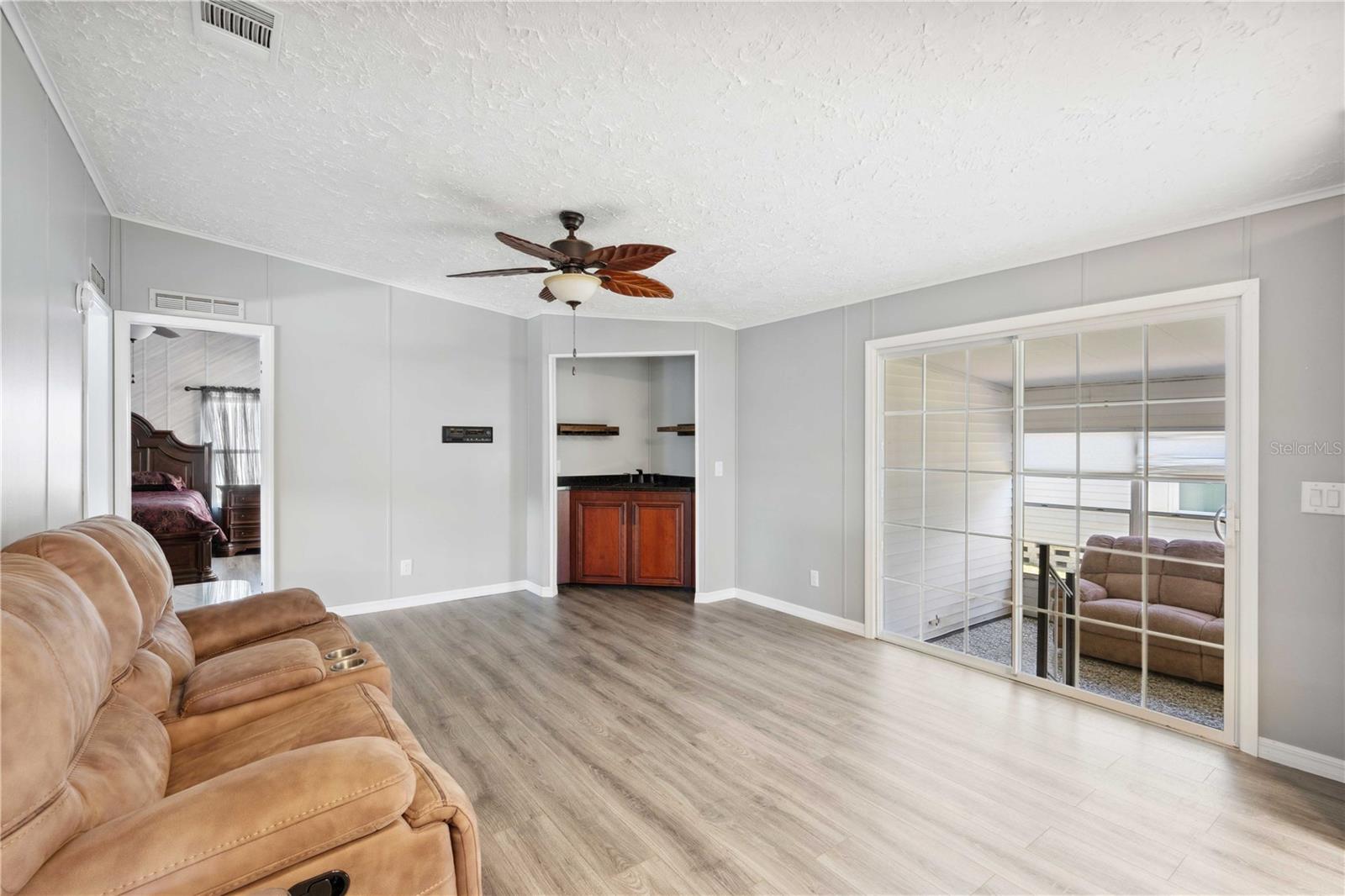 37617 AMIGO DR, ZEPHYRHILLS, FL, 33541