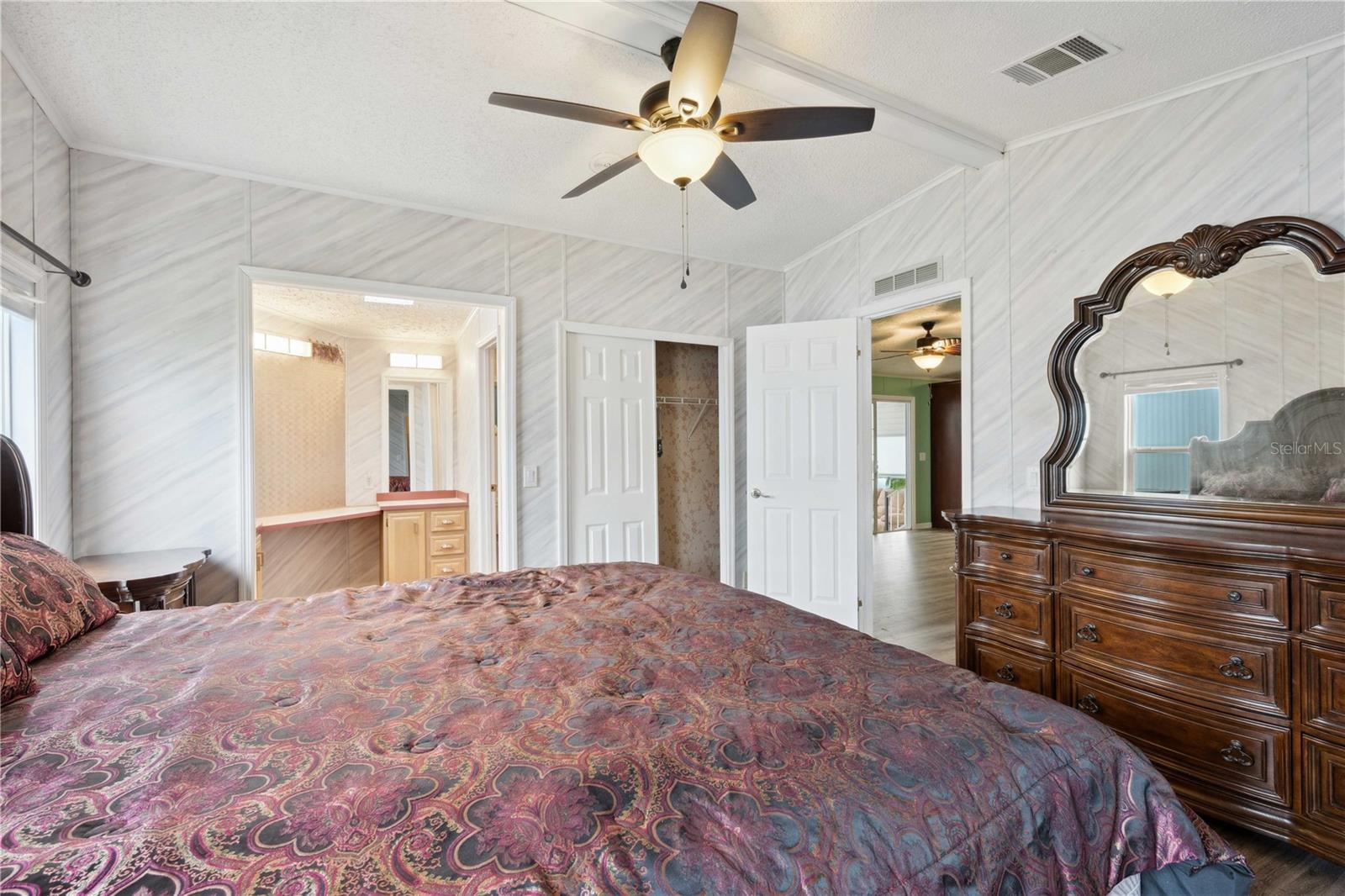 37617 AMIGO DR, ZEPHYRHILLS, FL, 33541