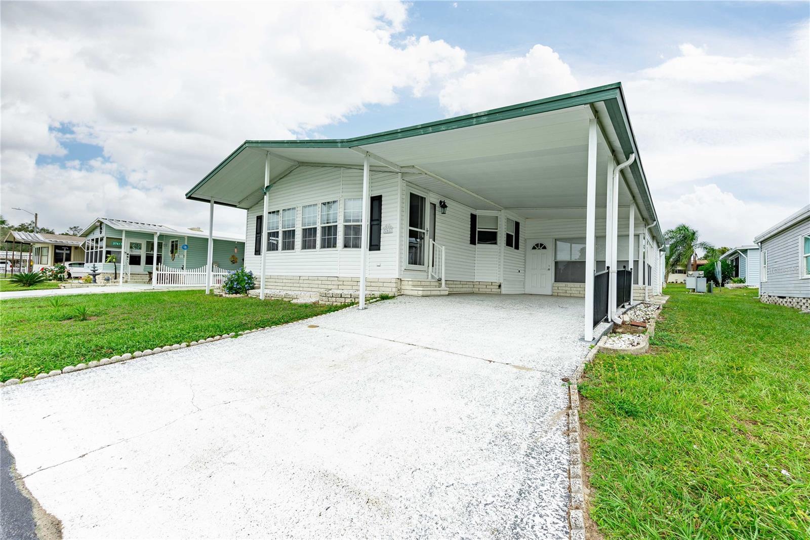 37617 AMIGO DR, ZEPHYRHILLS, FL, 33541