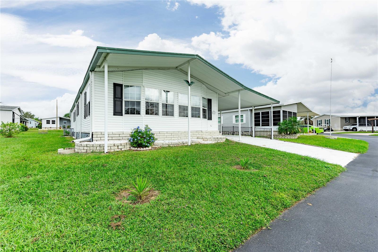 37617 AMIGO DR, ZEPHYRHILLS, FL, 33541