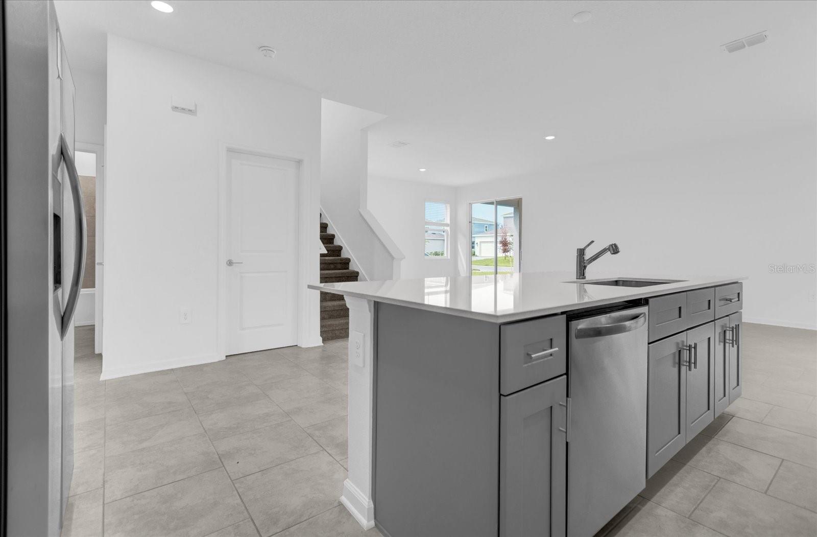 2158 SWEET HONEY LN, APOPKA, FL, 32712
