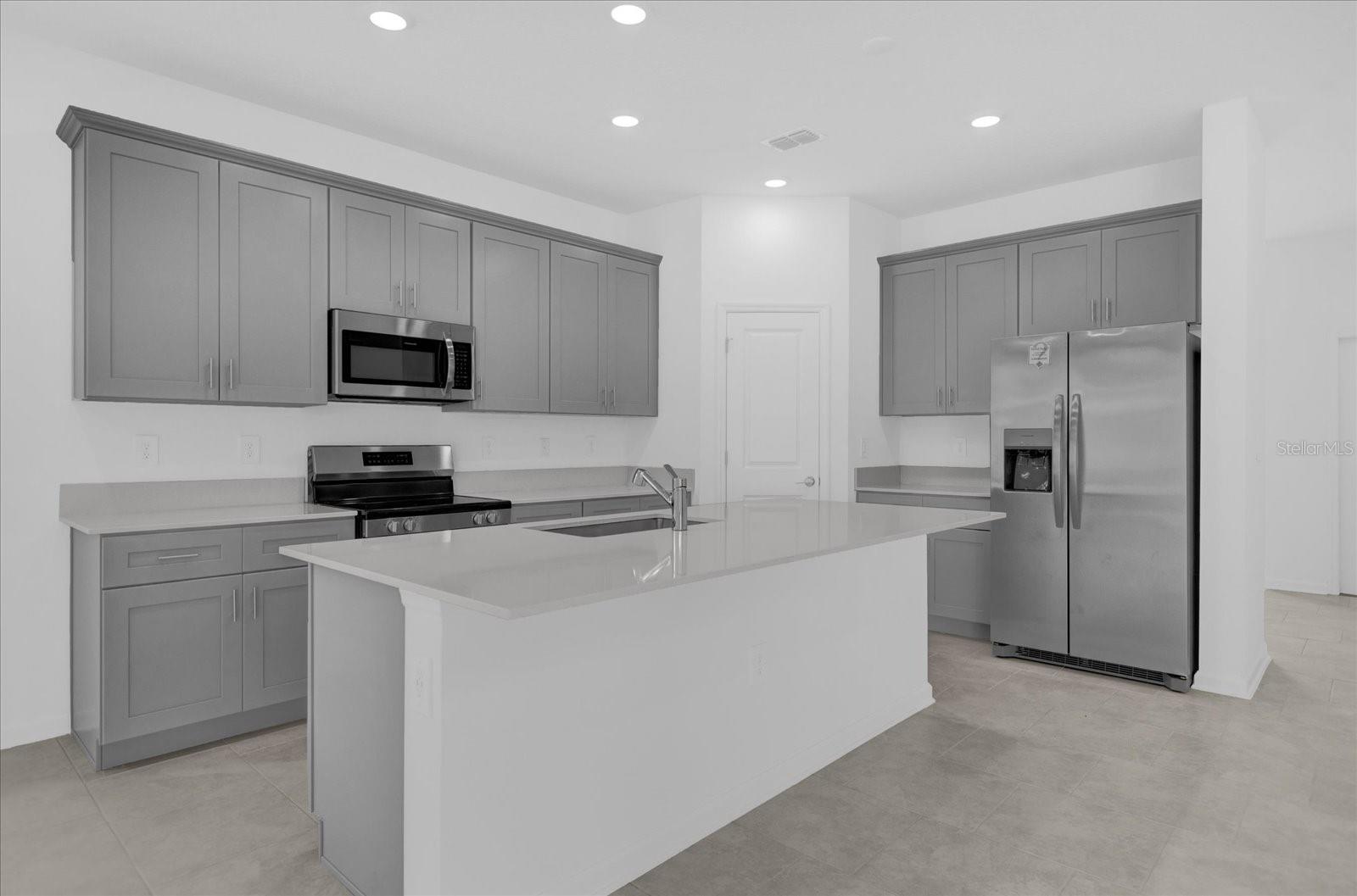 2158 SWEET HONEY LN, APOPKA, FL, 32712
