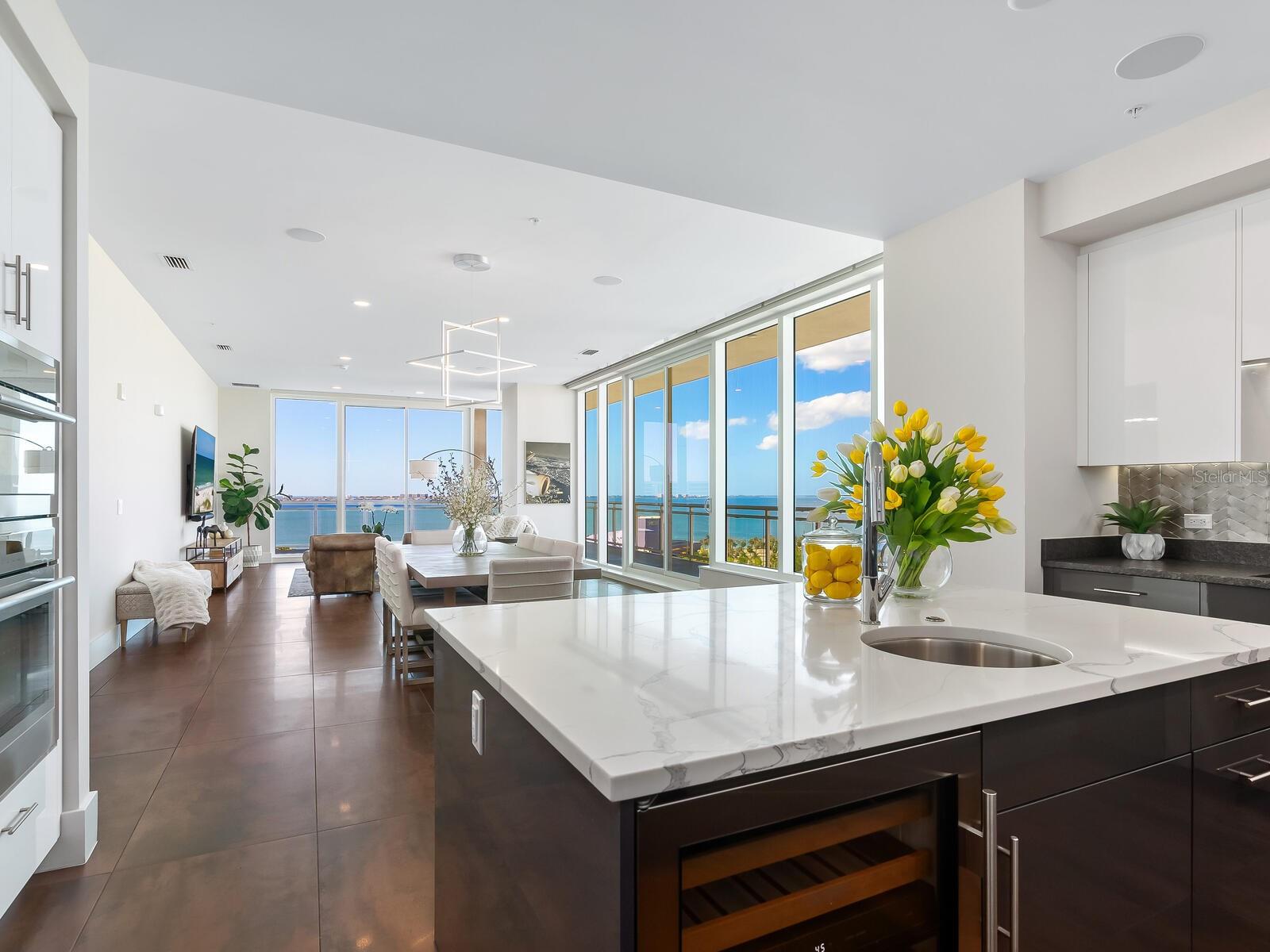 540 N TAMIAMI TRL #1201, SARASOTA, FL, 34236