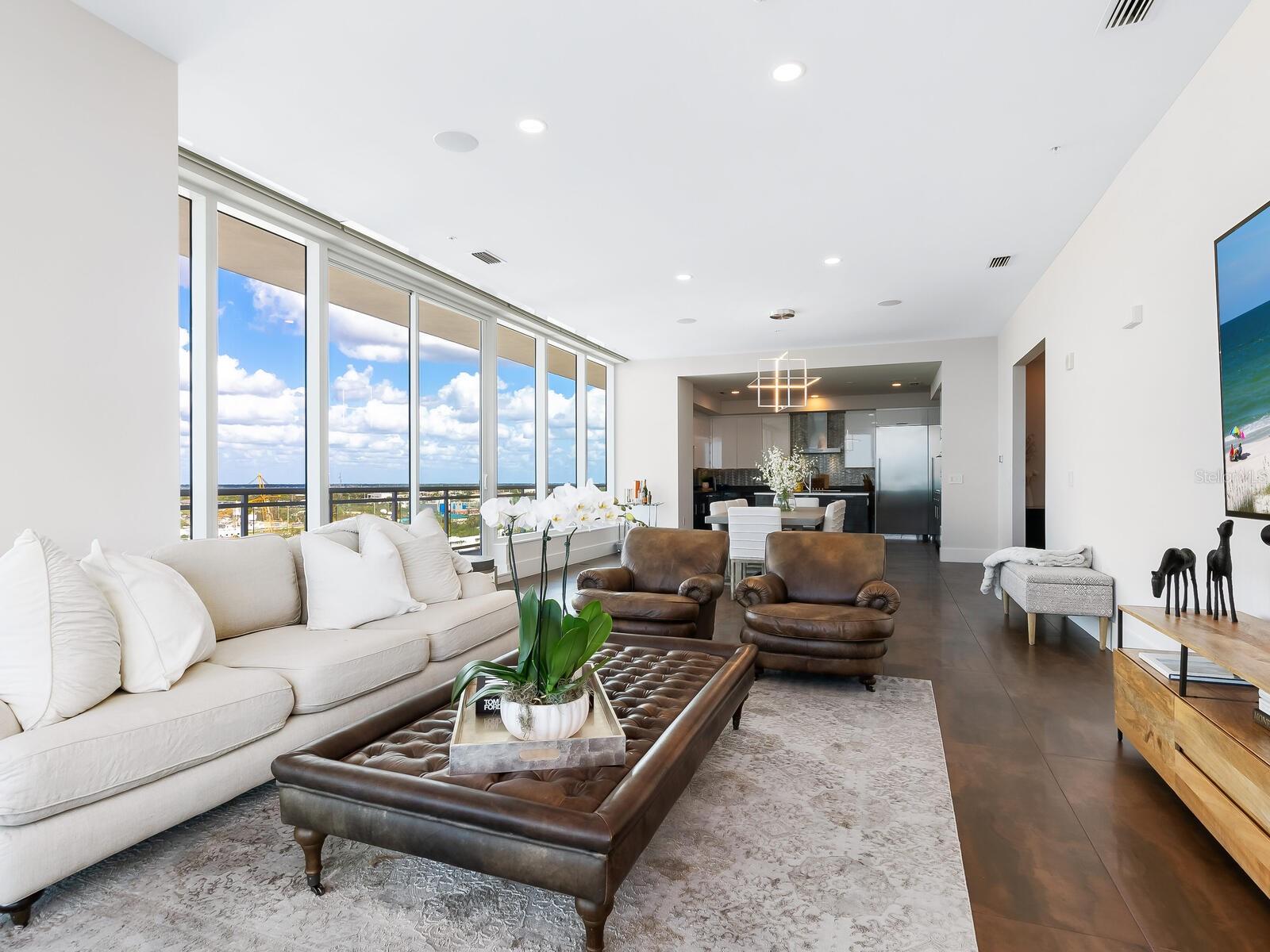 540 N TAMIAMI TRL #1201, SARASOTA, FL, 34236
