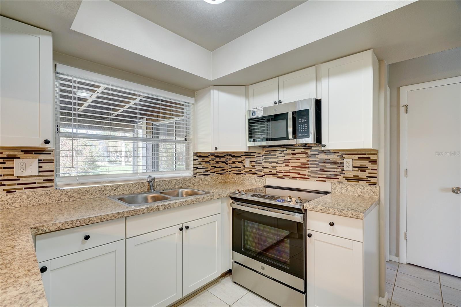 18138 LAKE WORTH BLVD, PORT CHARLOTTE, FL, 33948