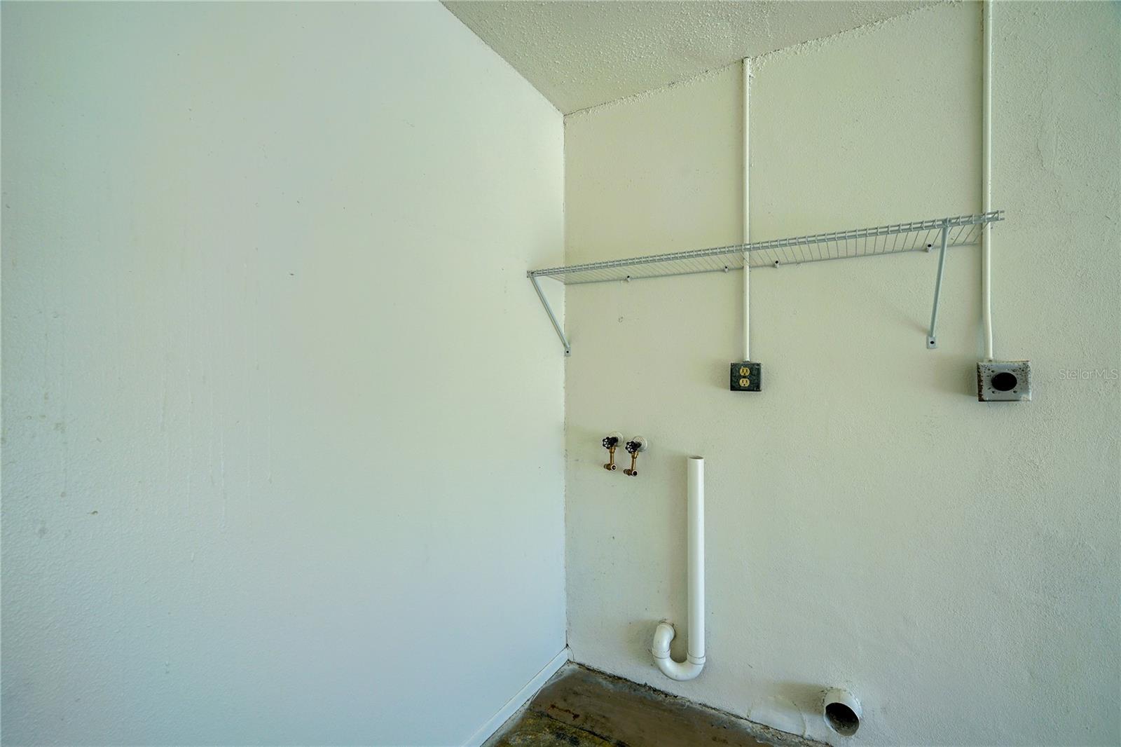 18138 LAKE WORTH BLVD, PORT CHARLOTTE, FL, 33948