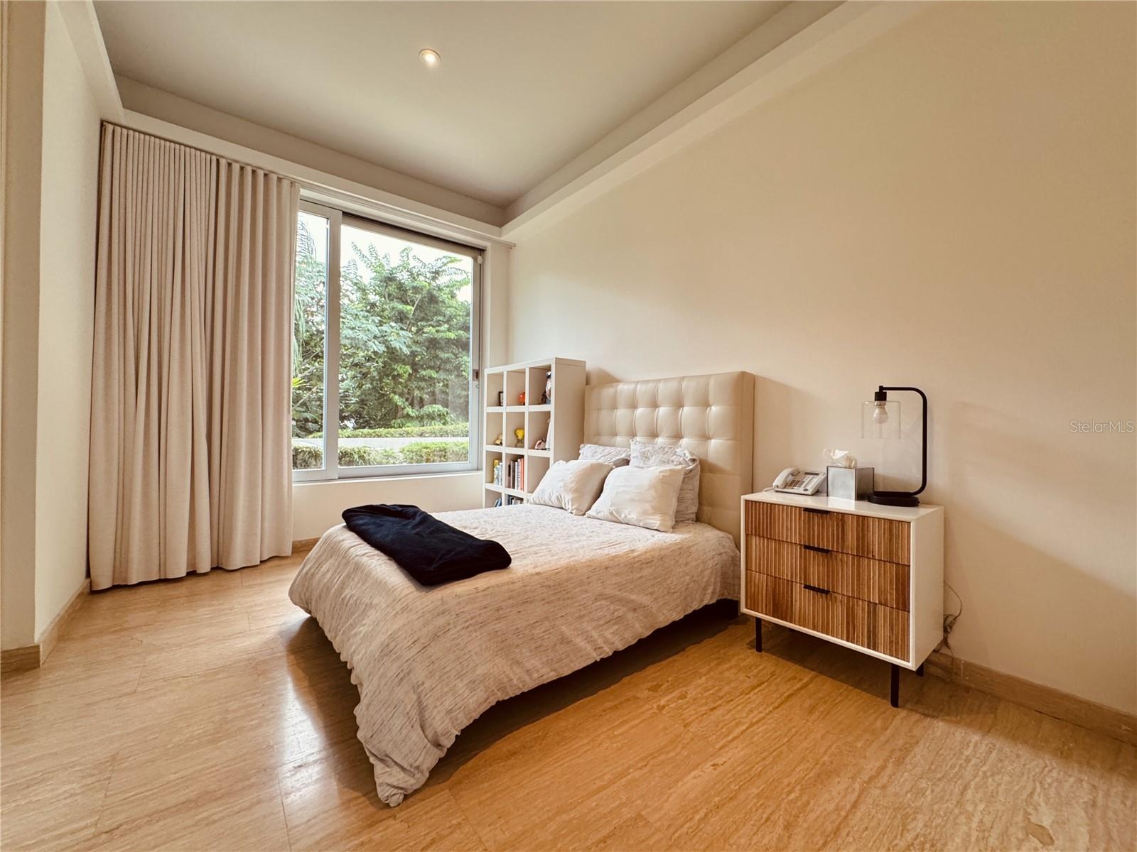 PR9109938 Property Photo