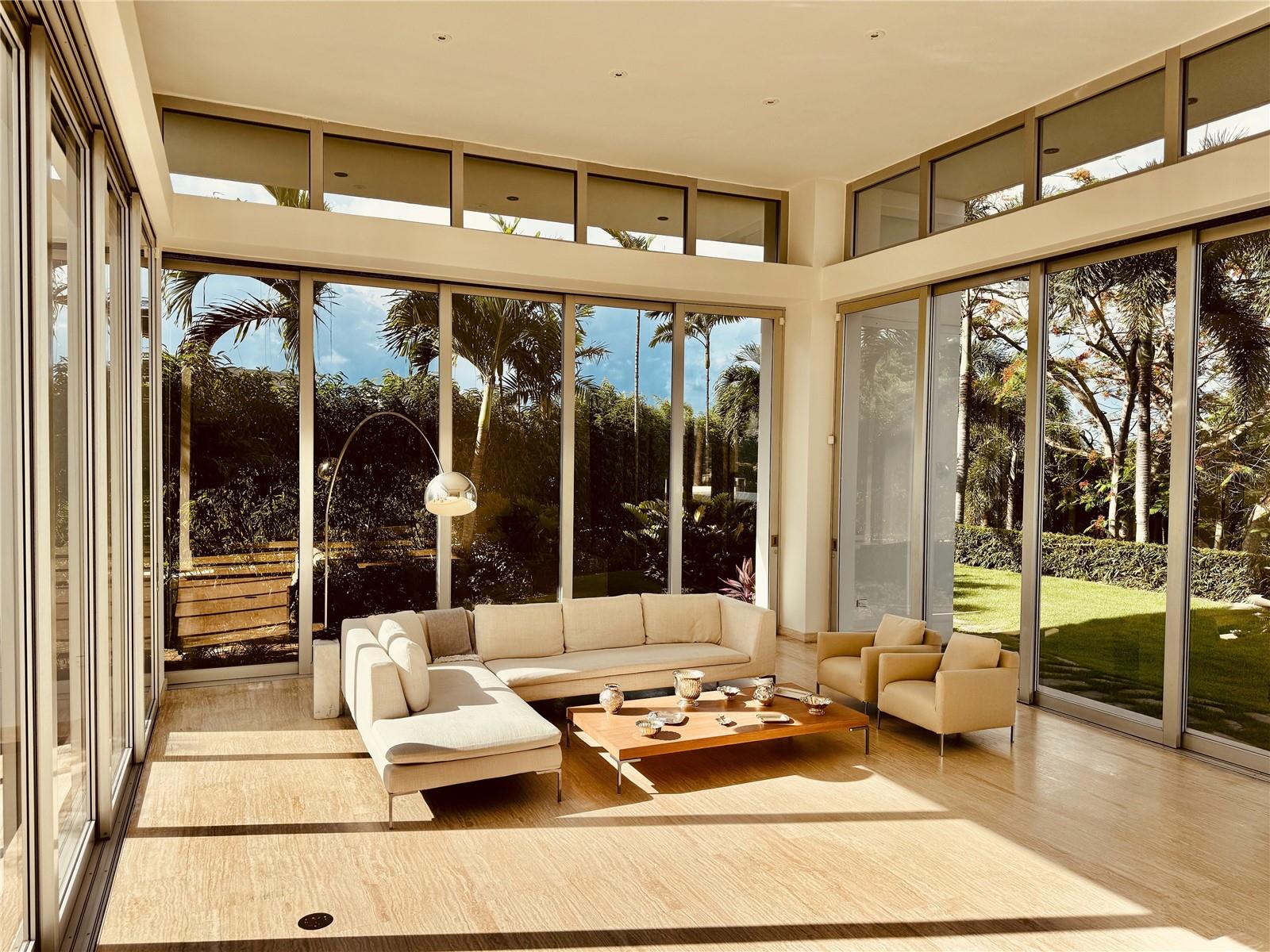 PR9109938 Property Photo