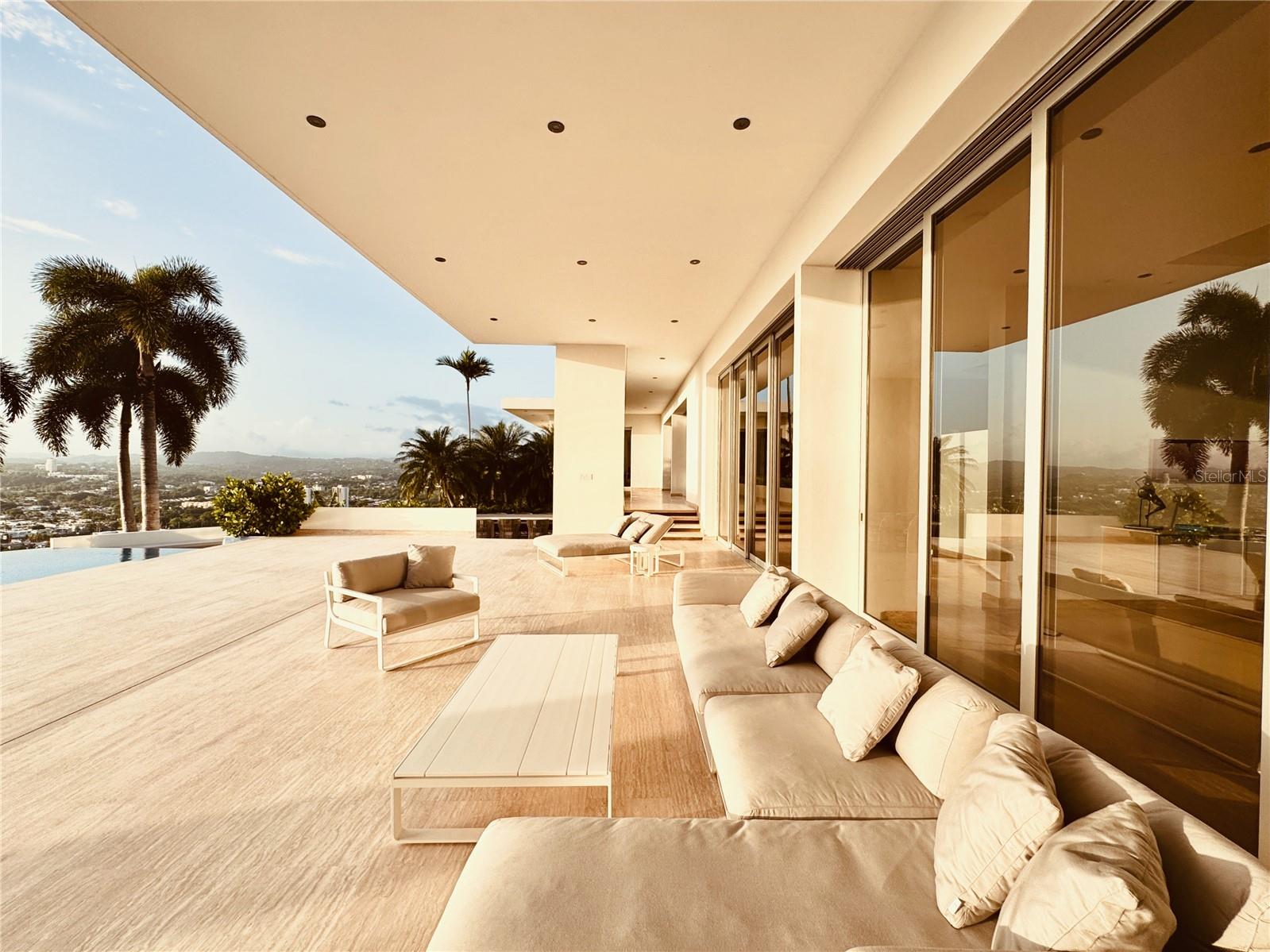 PR9109938 Property Photo