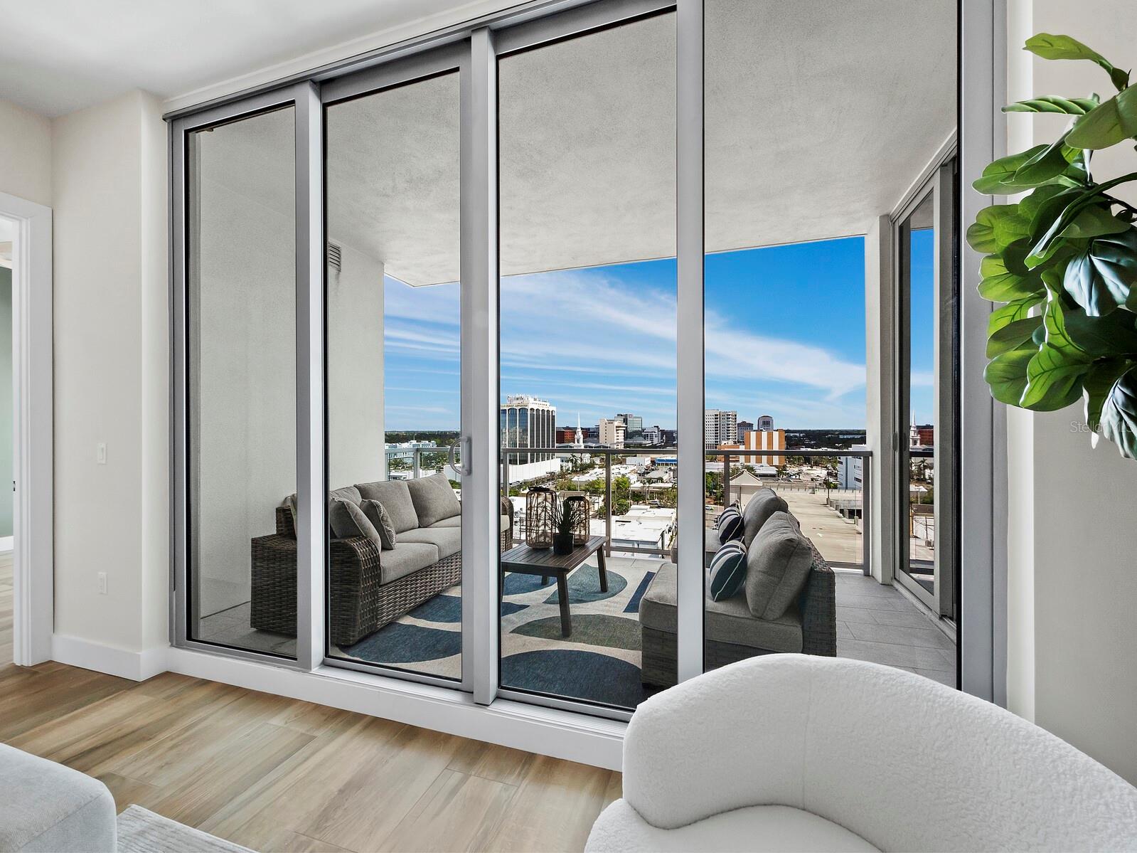 111 S PINEAPPLE AVE #1004, SARASOTA, FL, 34236