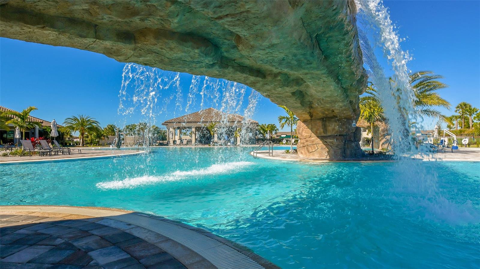 17510 GAWTHROP DR #305, BRADENTON, FL, 34211