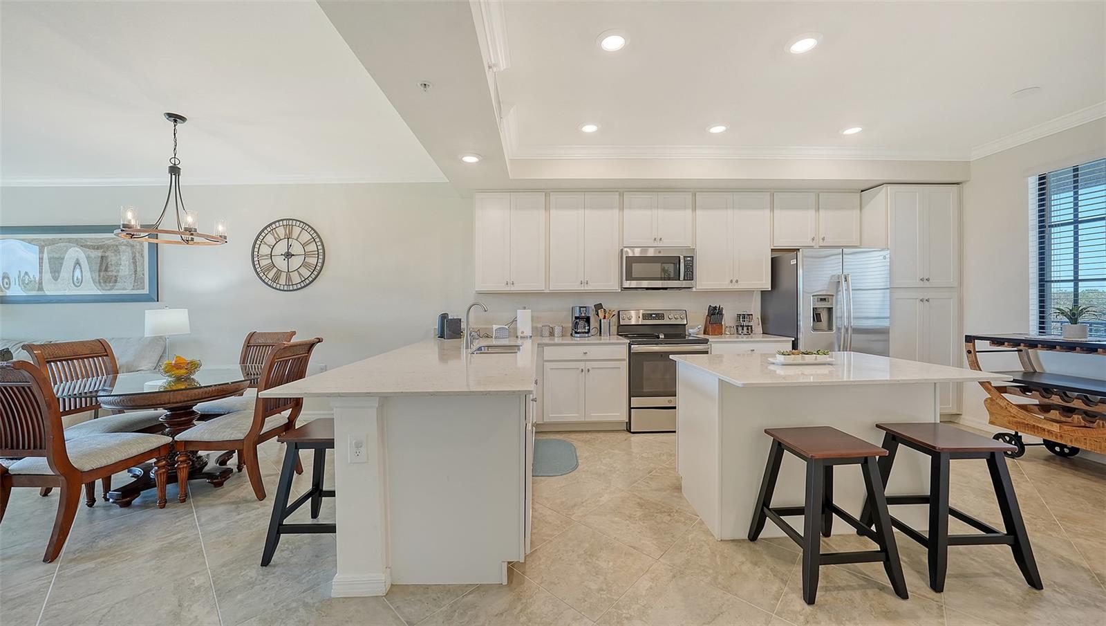 17510 GAWTHROP DR #305, BRADENTON, FL, 34211
