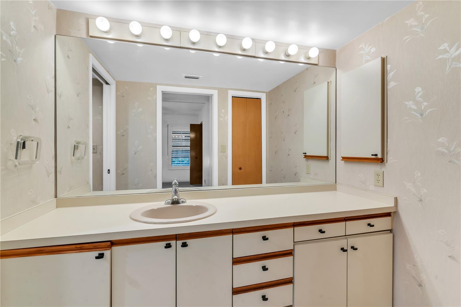 3078 EASTLAND BLVD #304, CLEARWATER, FL, 33761