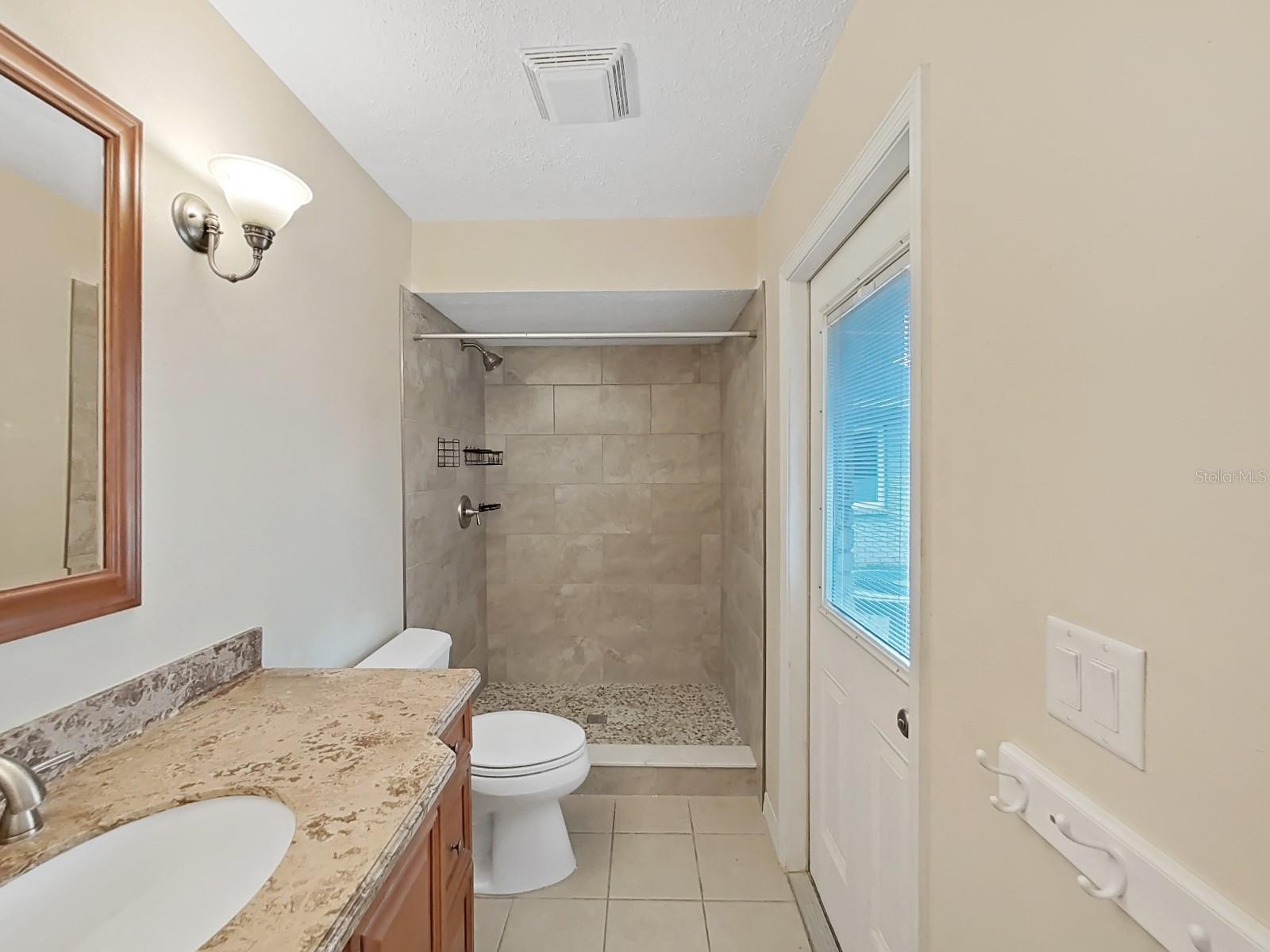 2109 CLIFTON DR, VALRICO, FL, 33594