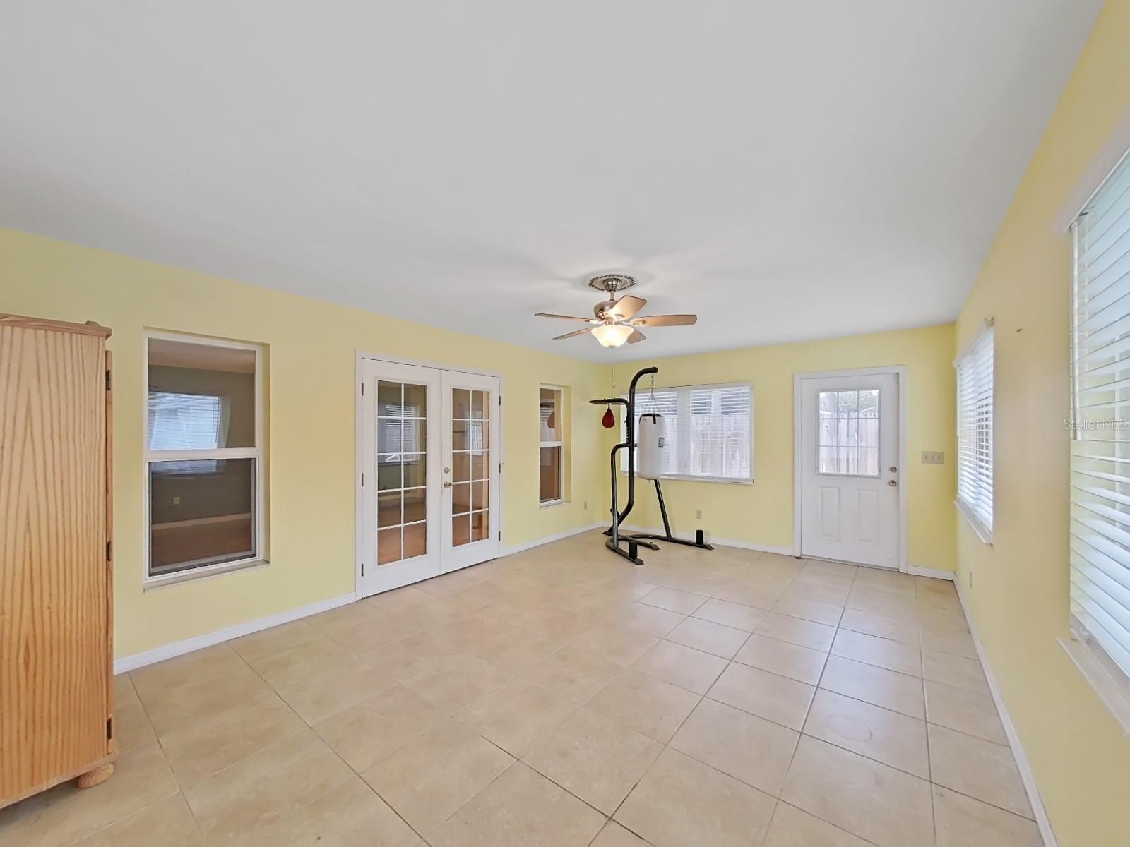 2109 CLIFTON DR, VALRICO, FL, 33594