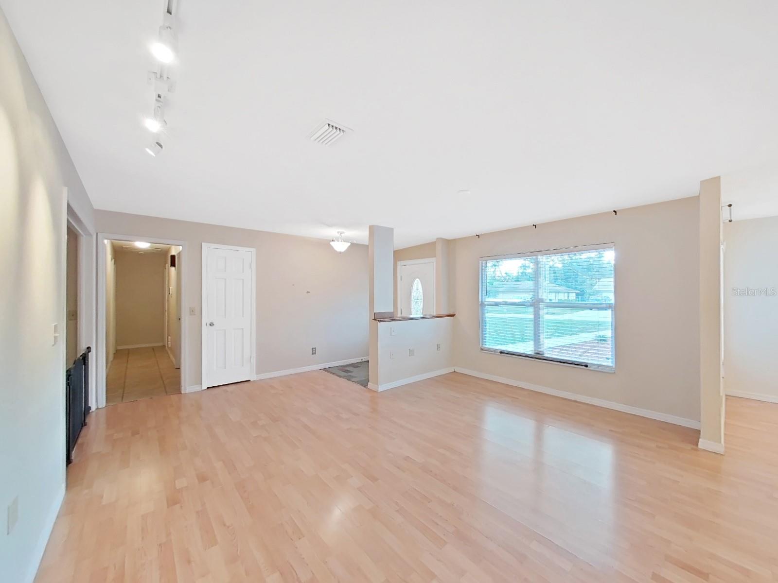 2109 CLIFTON DR, VALRICO, FL, 33594