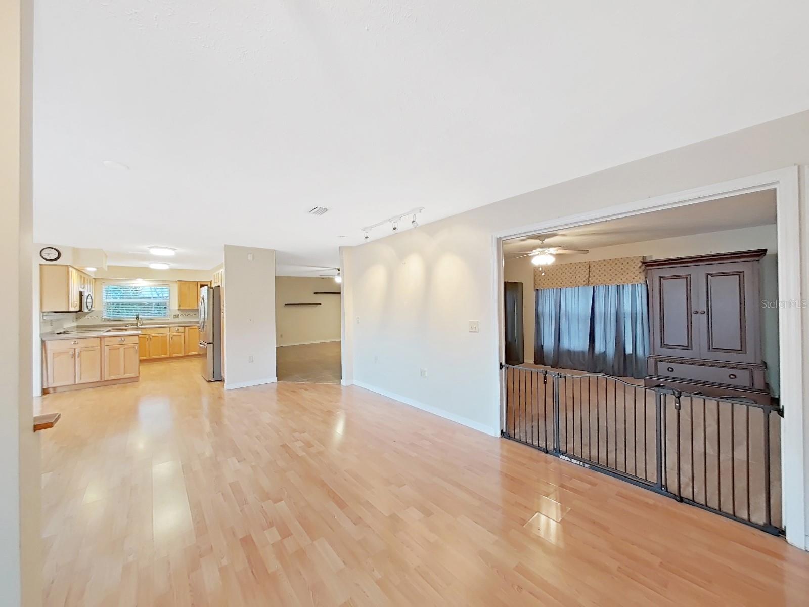 2109 CLIFTON DR, VALRICO, FL, 33594