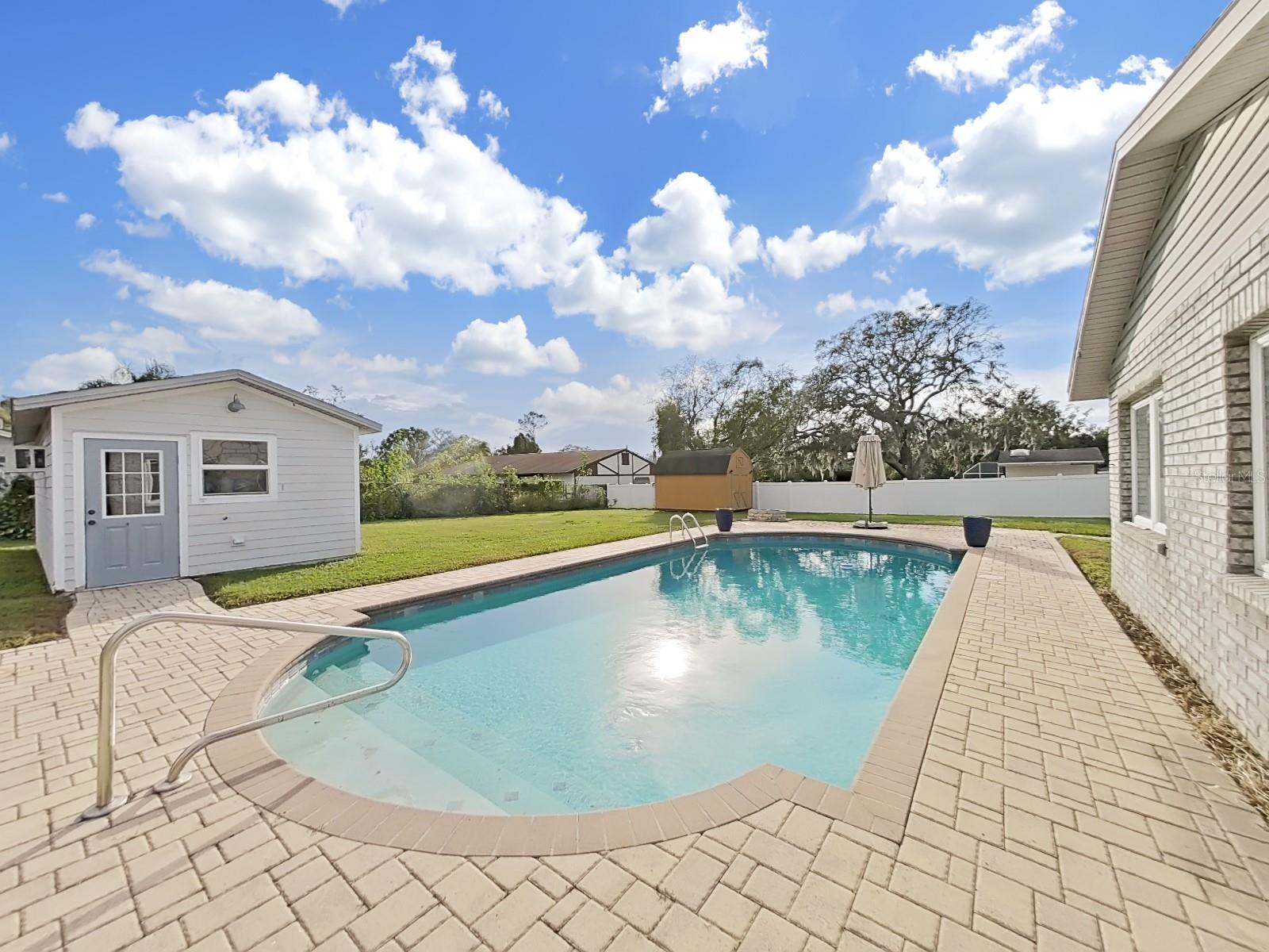 2109 CLIFTON DR, VALRICO, FL, 33594