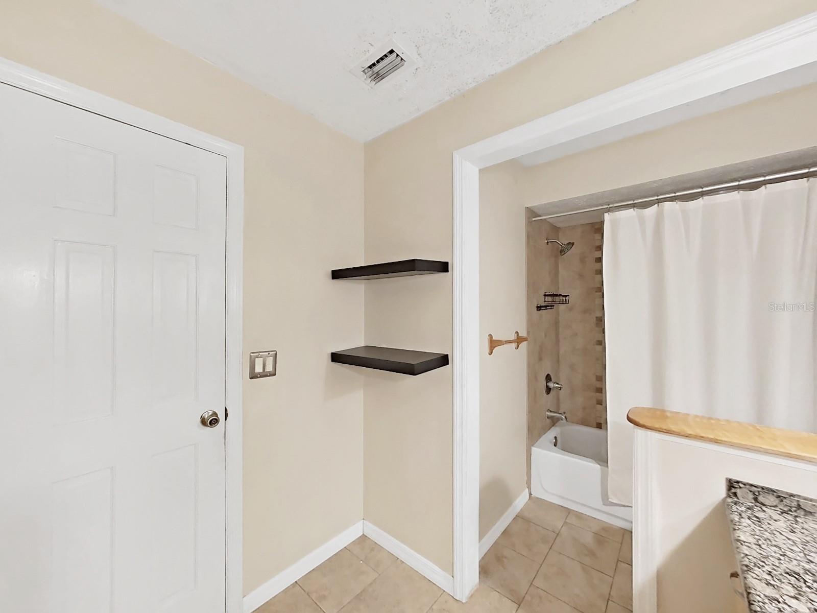 2109 CLIFTON DR, VALRICO, FL, 33594