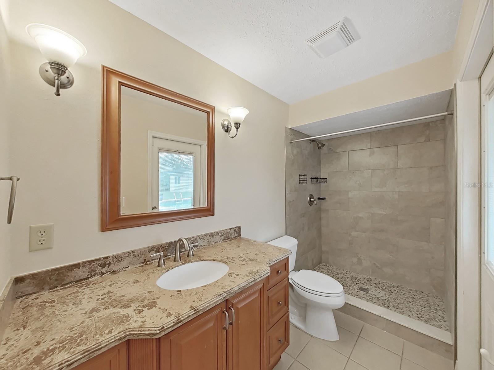 2109 CLIFTON DR, VALRICO, FL, 33594