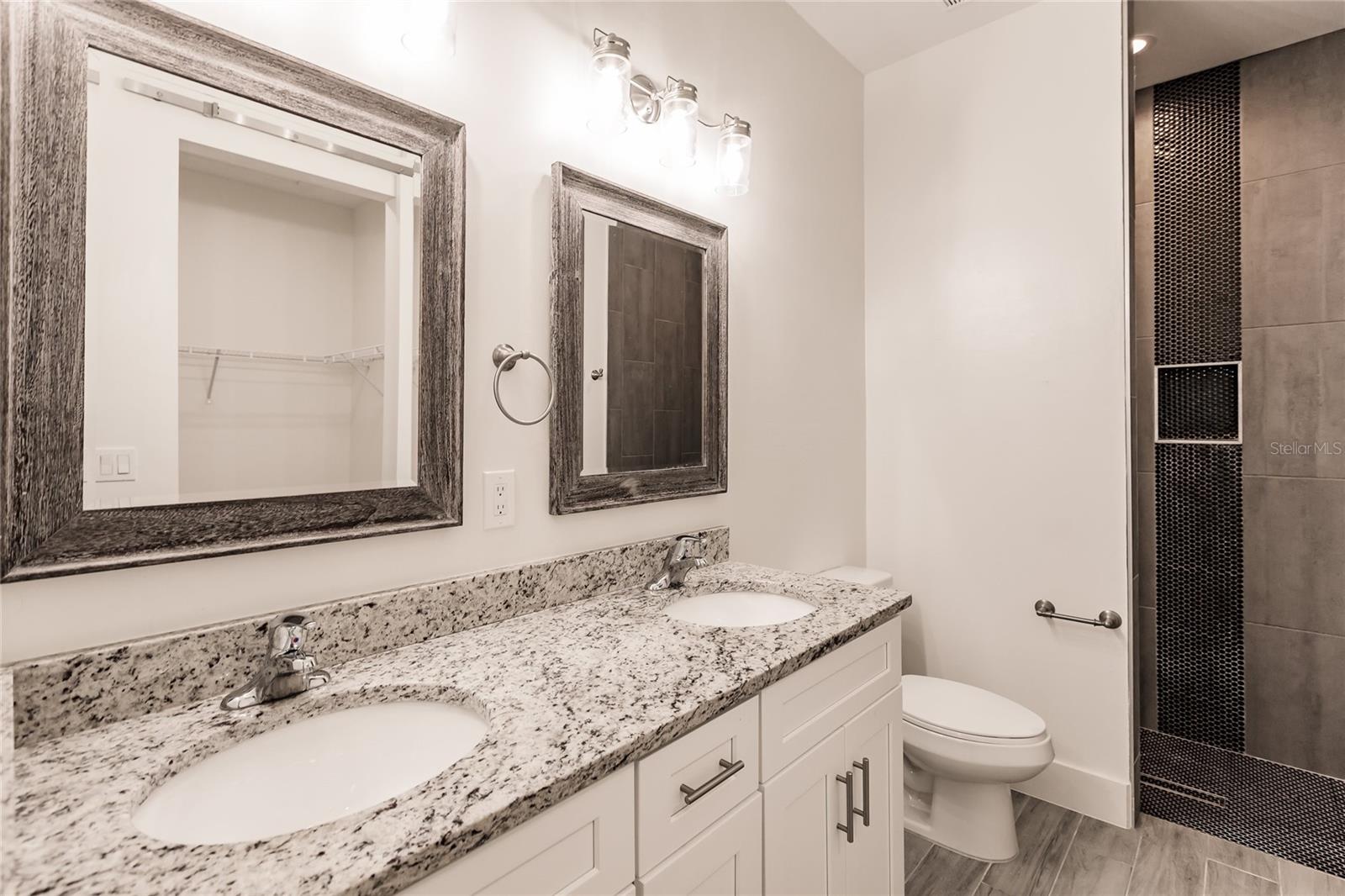 2601 MAGDALINA DR, PUNTA GORDA, FL, 33950