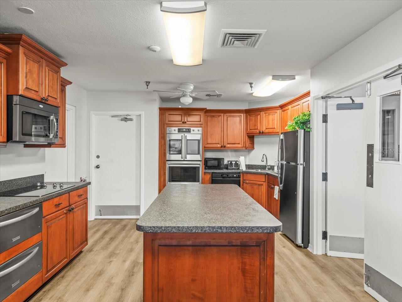 7872 SAILBOAT KEY BLVD S #303, SOUTH PASADENA, FL, 33707