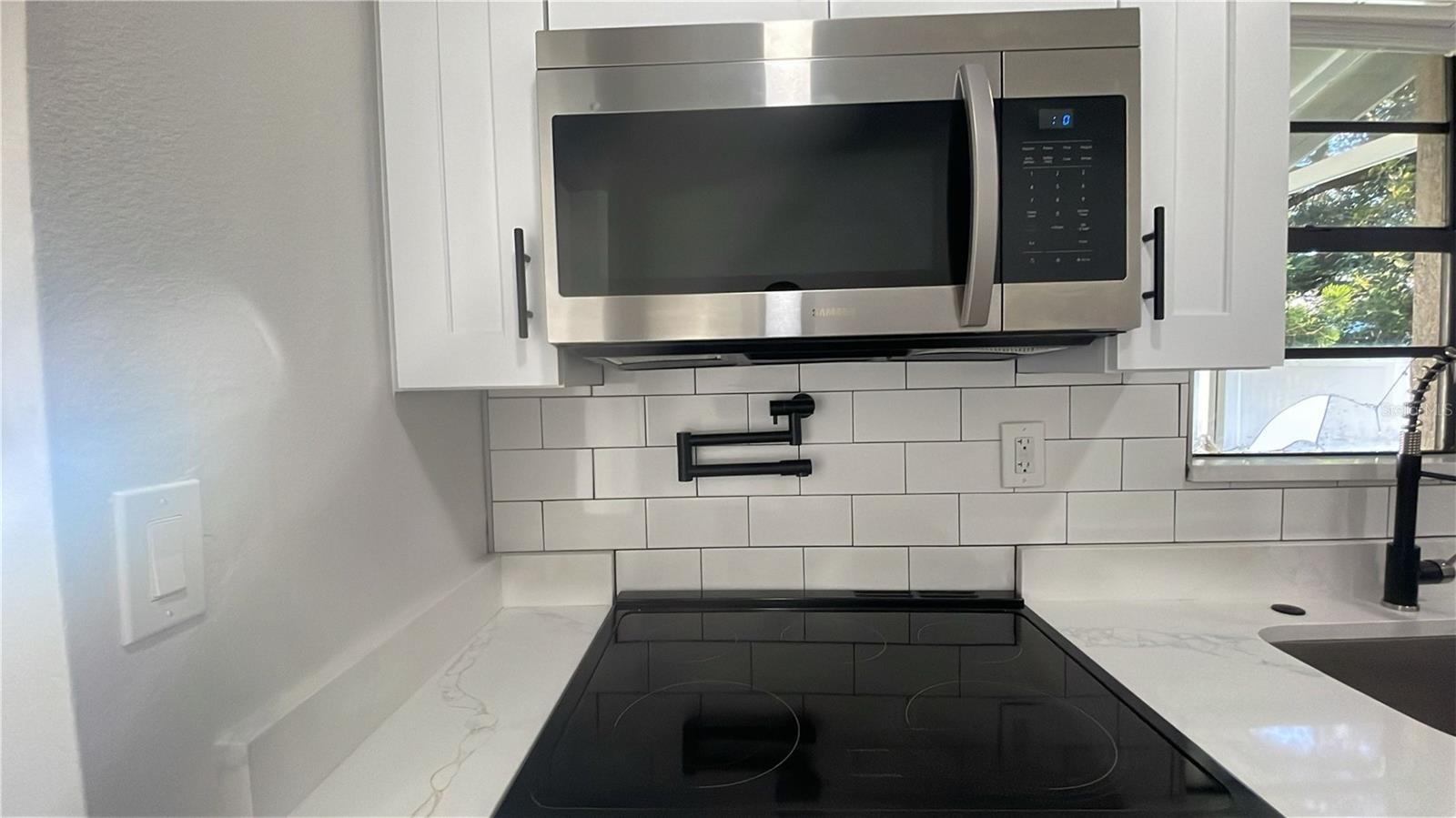 2105 MESSINA AVE, ORLANDO, FL, 32811