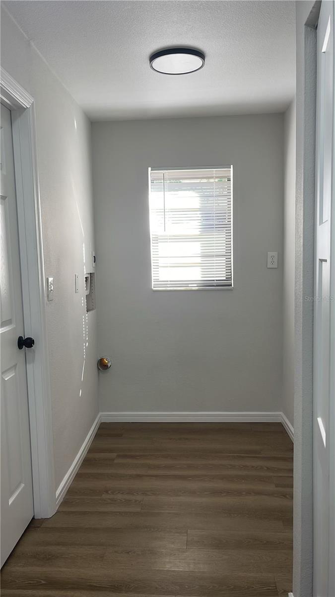 2105 MESSINA AVE, ORLANDO, FL, 32811