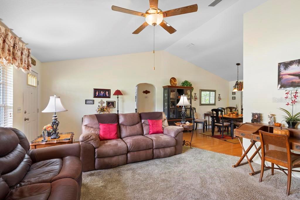 880 CRITTENDEN AVE, ORANGE CITY, FL, 32763