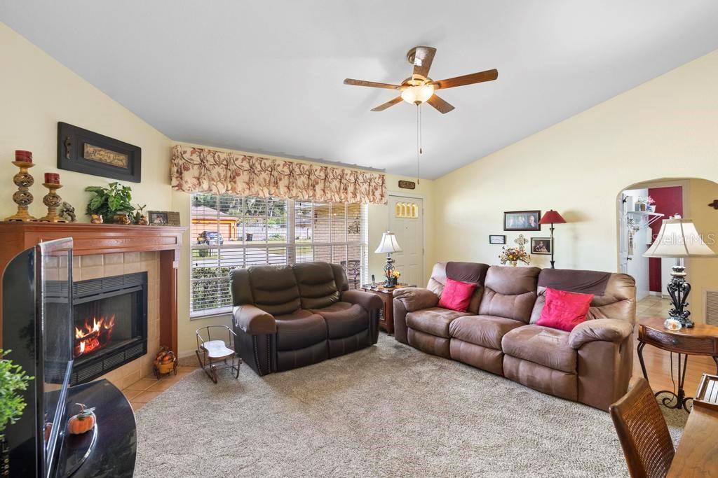 880 CRITTENDEN AVE, ORANGE CITY, FL, 32763