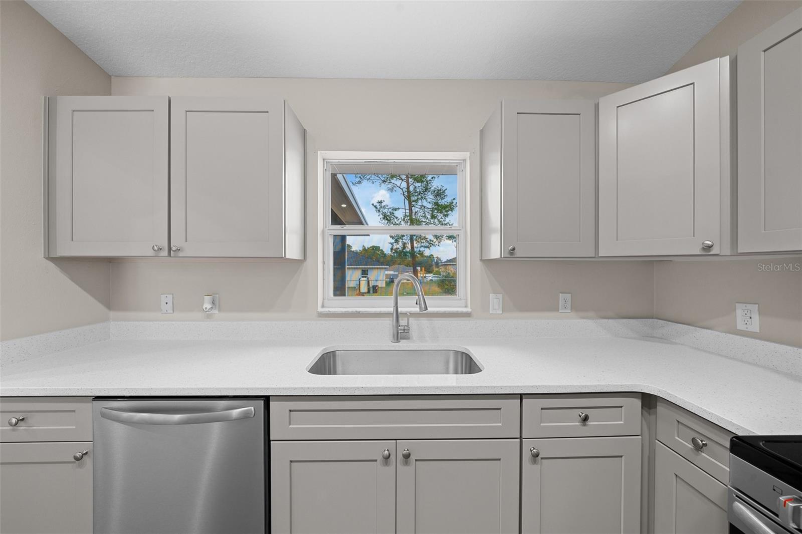 15 HEMLOCK RADIAL CIR, OCALA, FL, 34472