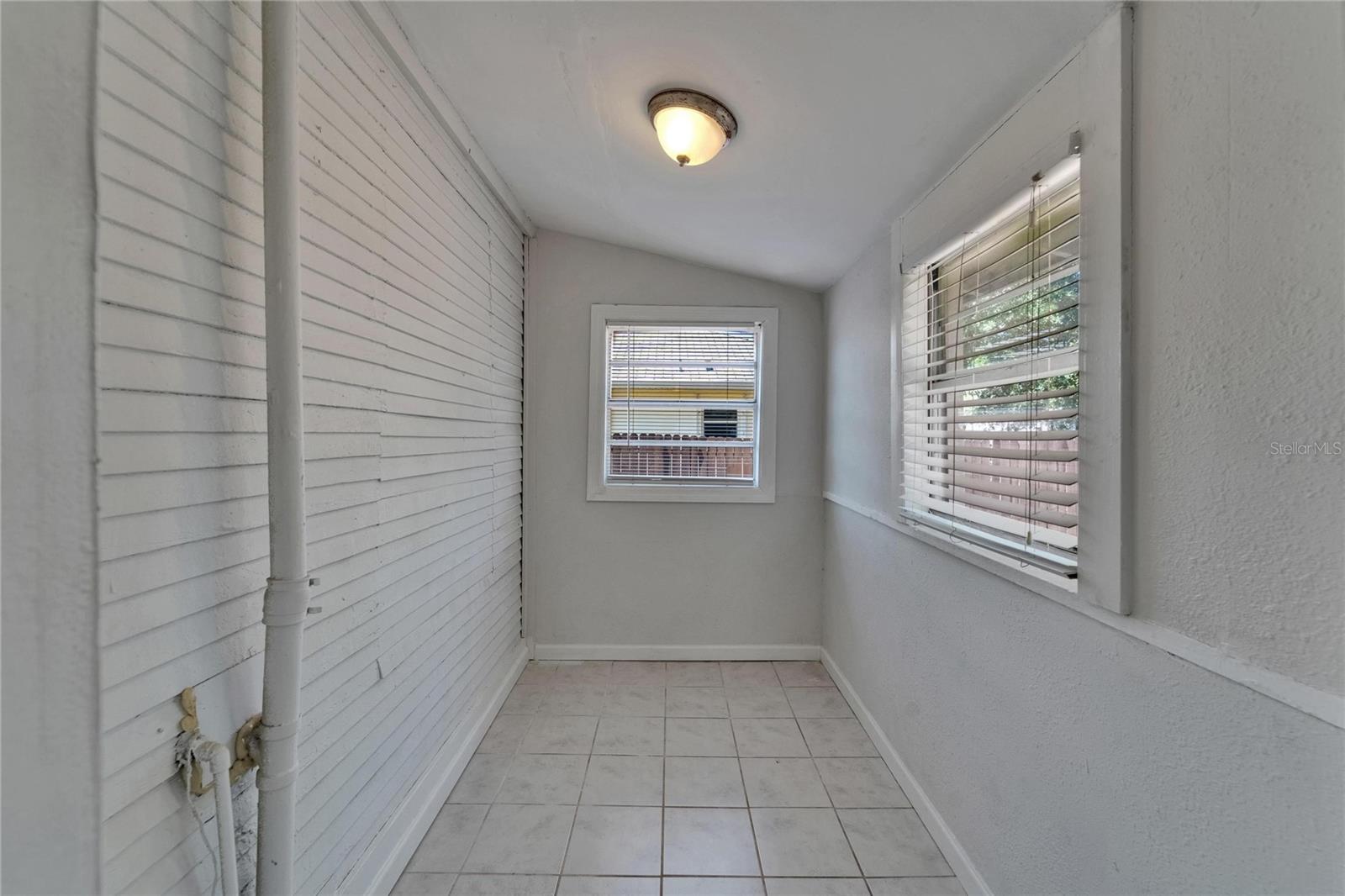 1312 E LOUISE AVE, TAMPA, FL, 33603