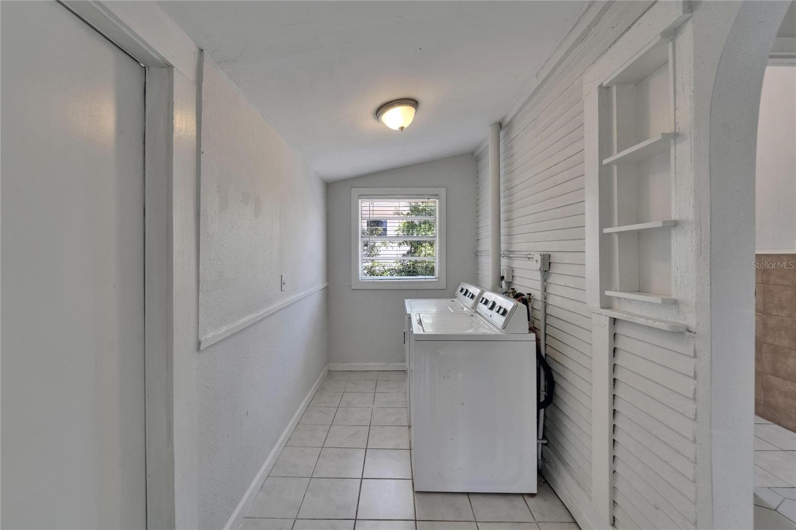 1312 E LOUISE AVE, TAMPA, FL, 33603