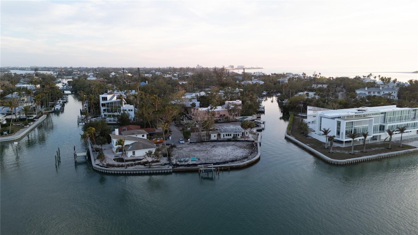 3200 HIGEL AVE, SARASOTA, FL, 34242