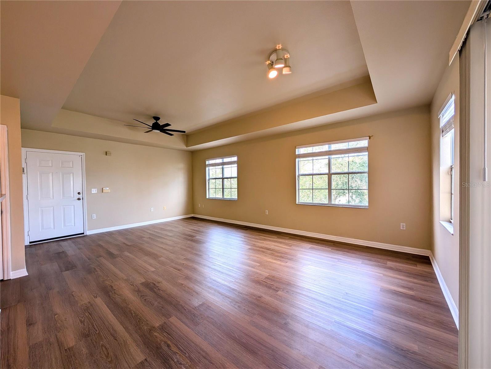 1185 VILLAGIO CIR #207, SARASOTA, FL, 34237