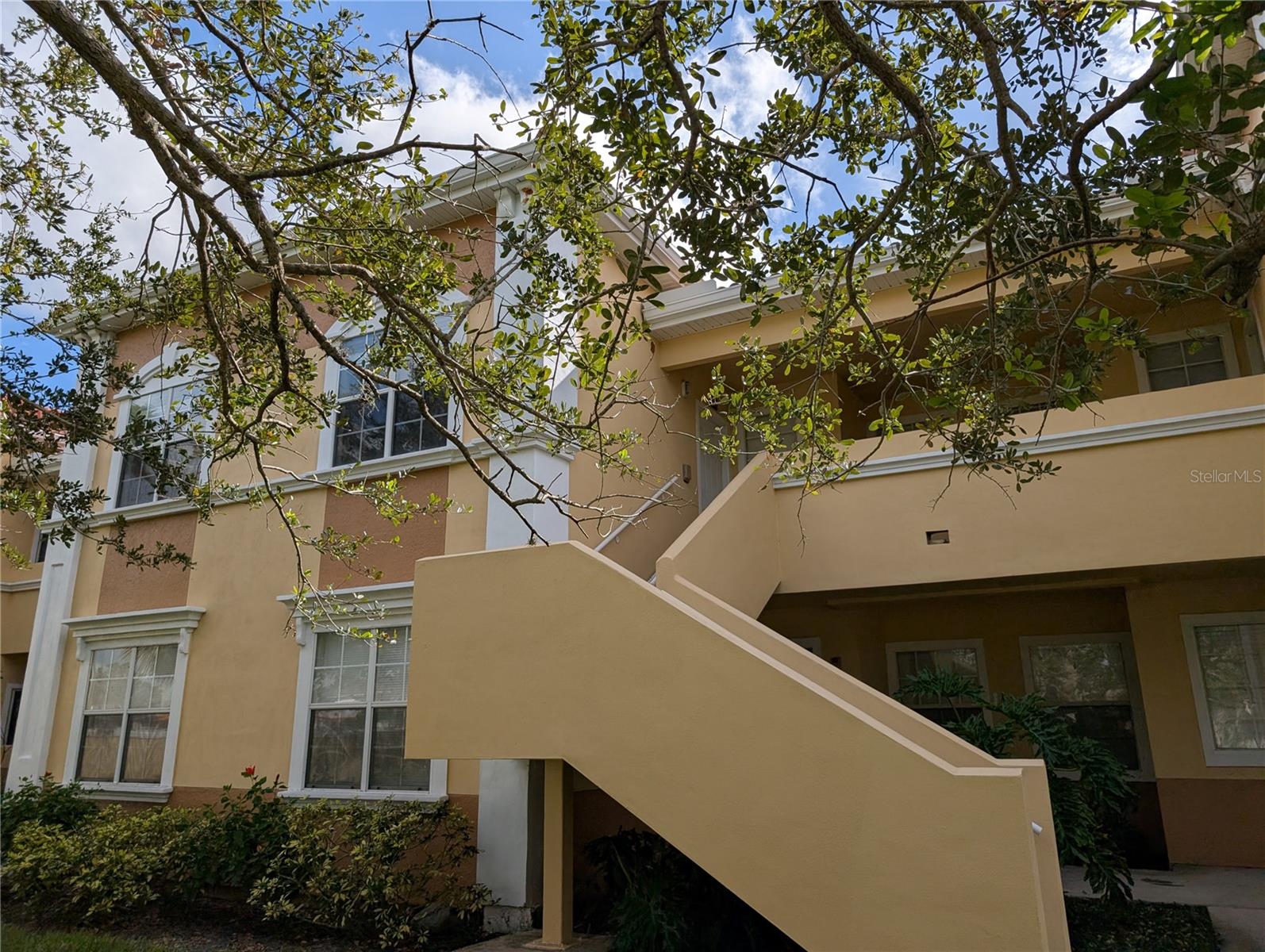 1185 VILLAGIO CIR #207, SARASOTA, FL, 34237