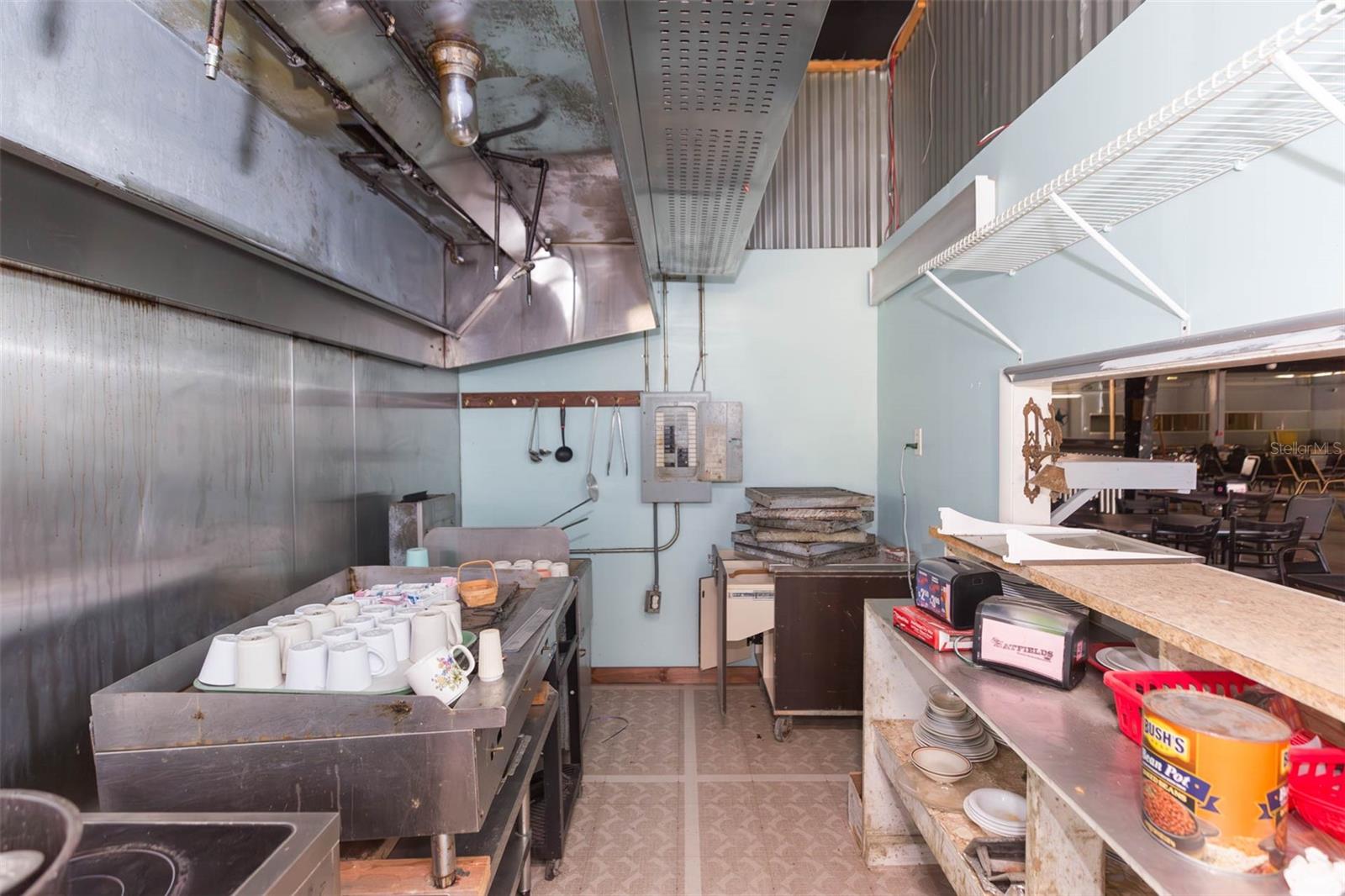 4024 PAUL S. BUCHMAN HWY, ZEPHYRHILLS, FL, 33542