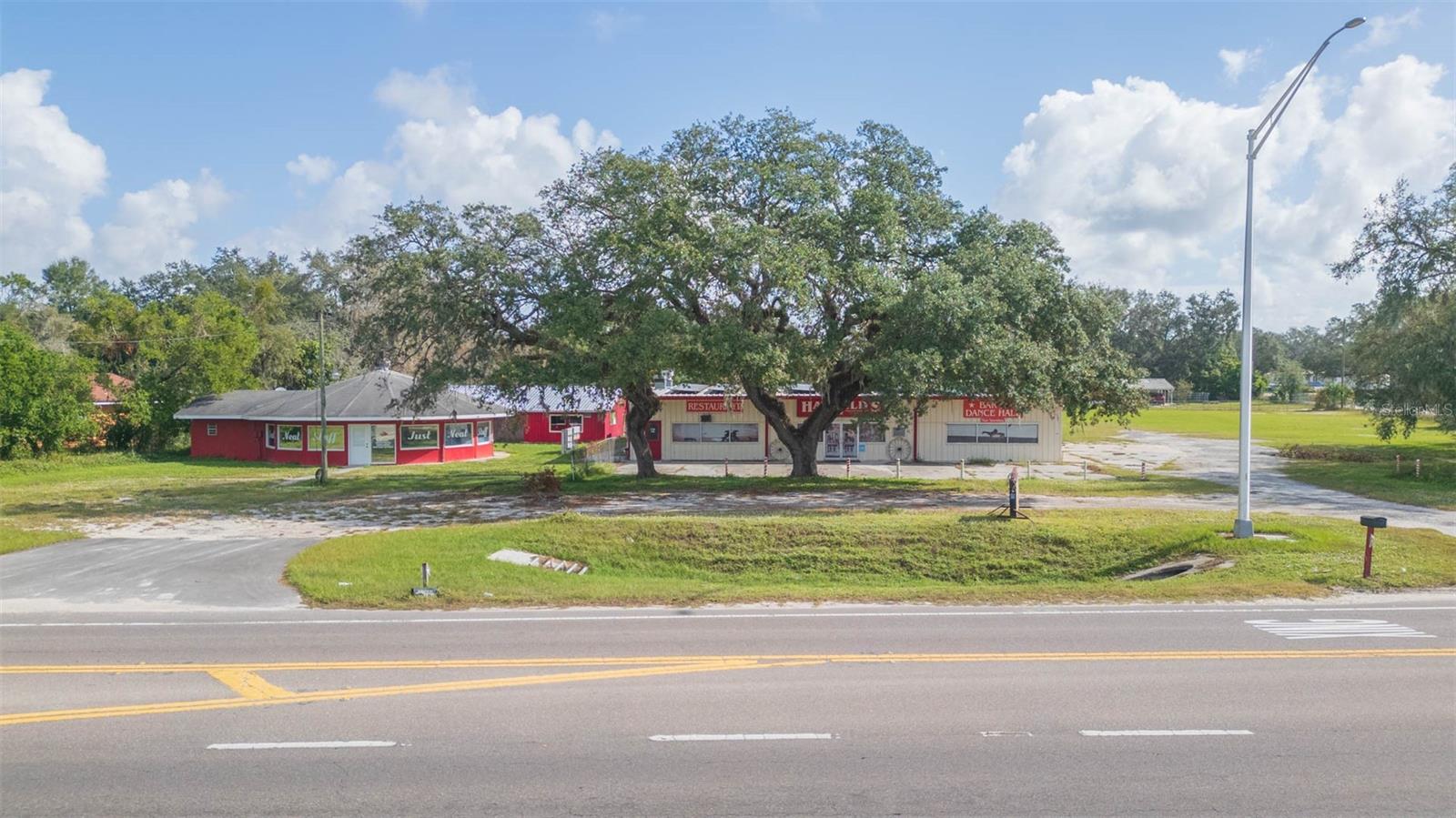 4024 PAUL S. BUCHMAN HWY, ZEPHYRHILLS, FL, 33542