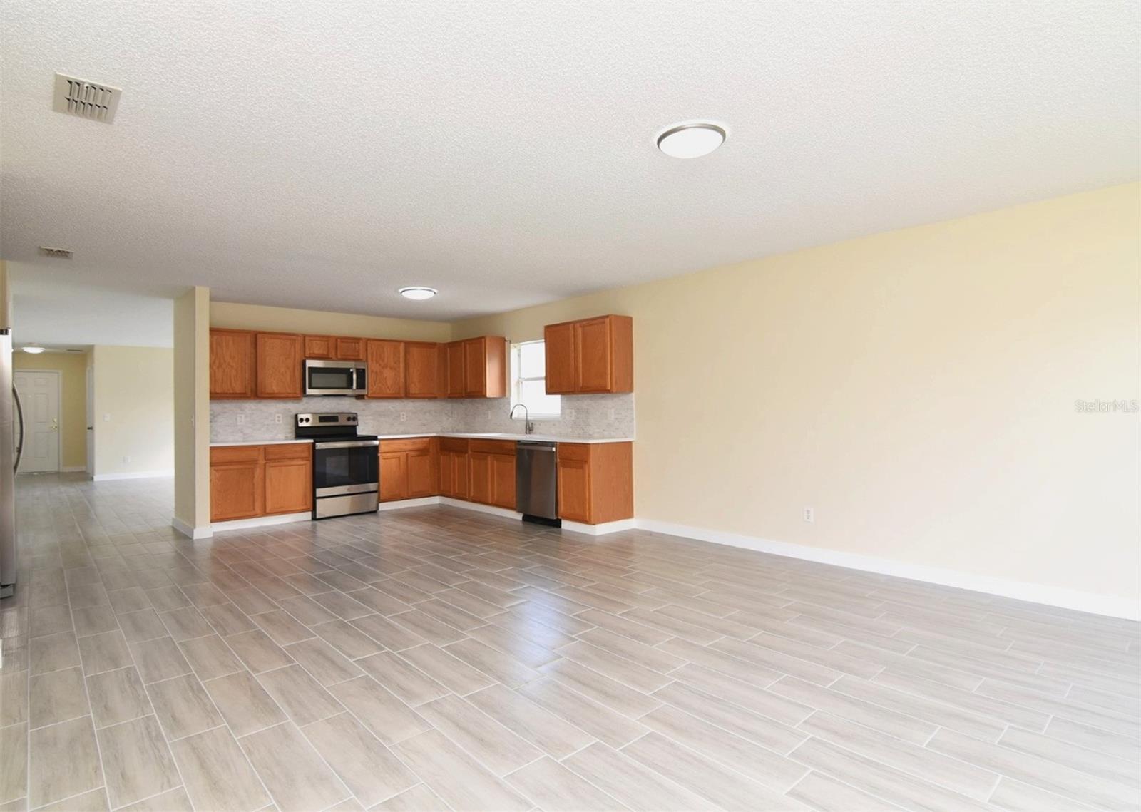 3289 AMBERLEY PARK CIR, KISSIMMEE, FL, 34743