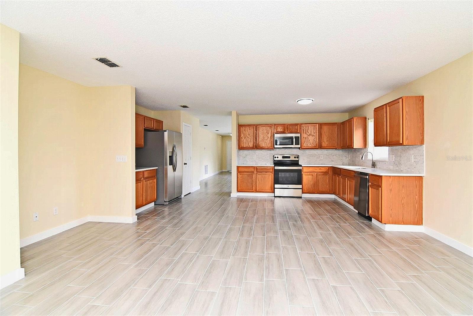 3289 AMBERLEY PARK CIR, KISSIMMEE, FL, 34743