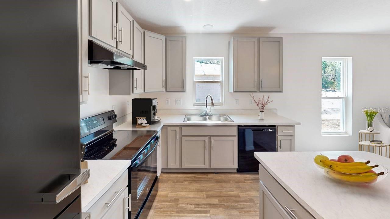 8 LLEBERRY PATH, PALM COAST, FL, 32164