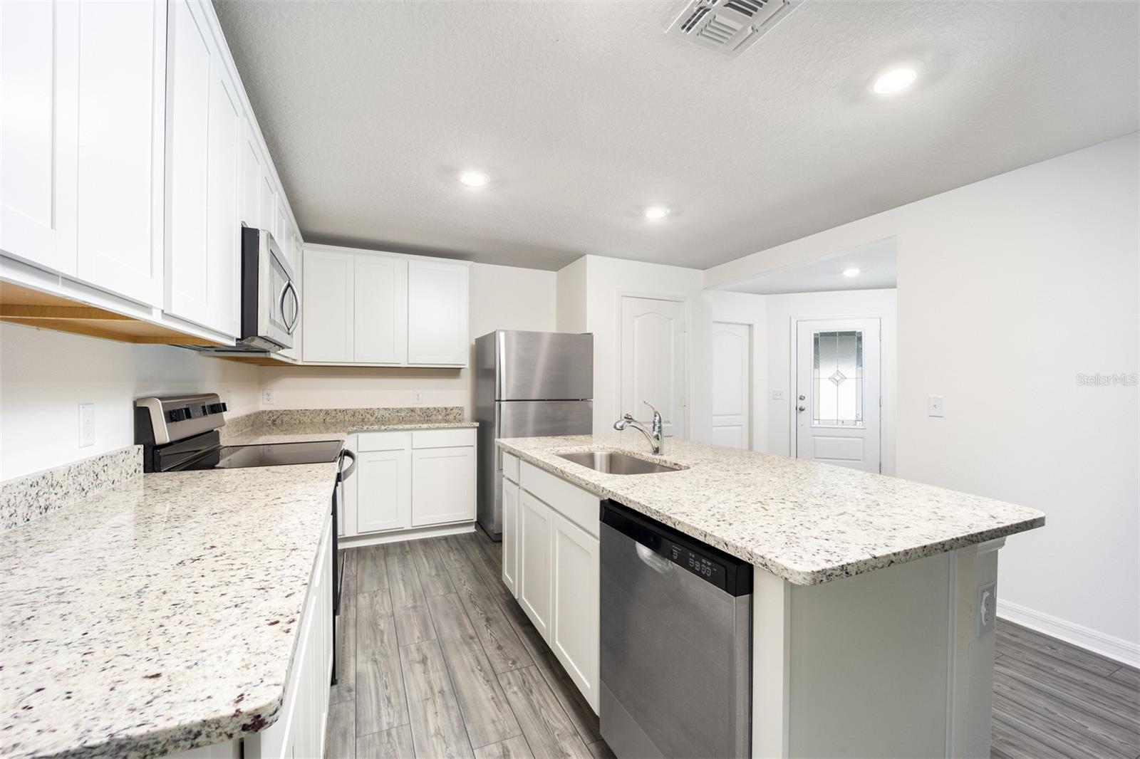 3220 SEVILLE ST, LAKE ALFRED, FL, 33850