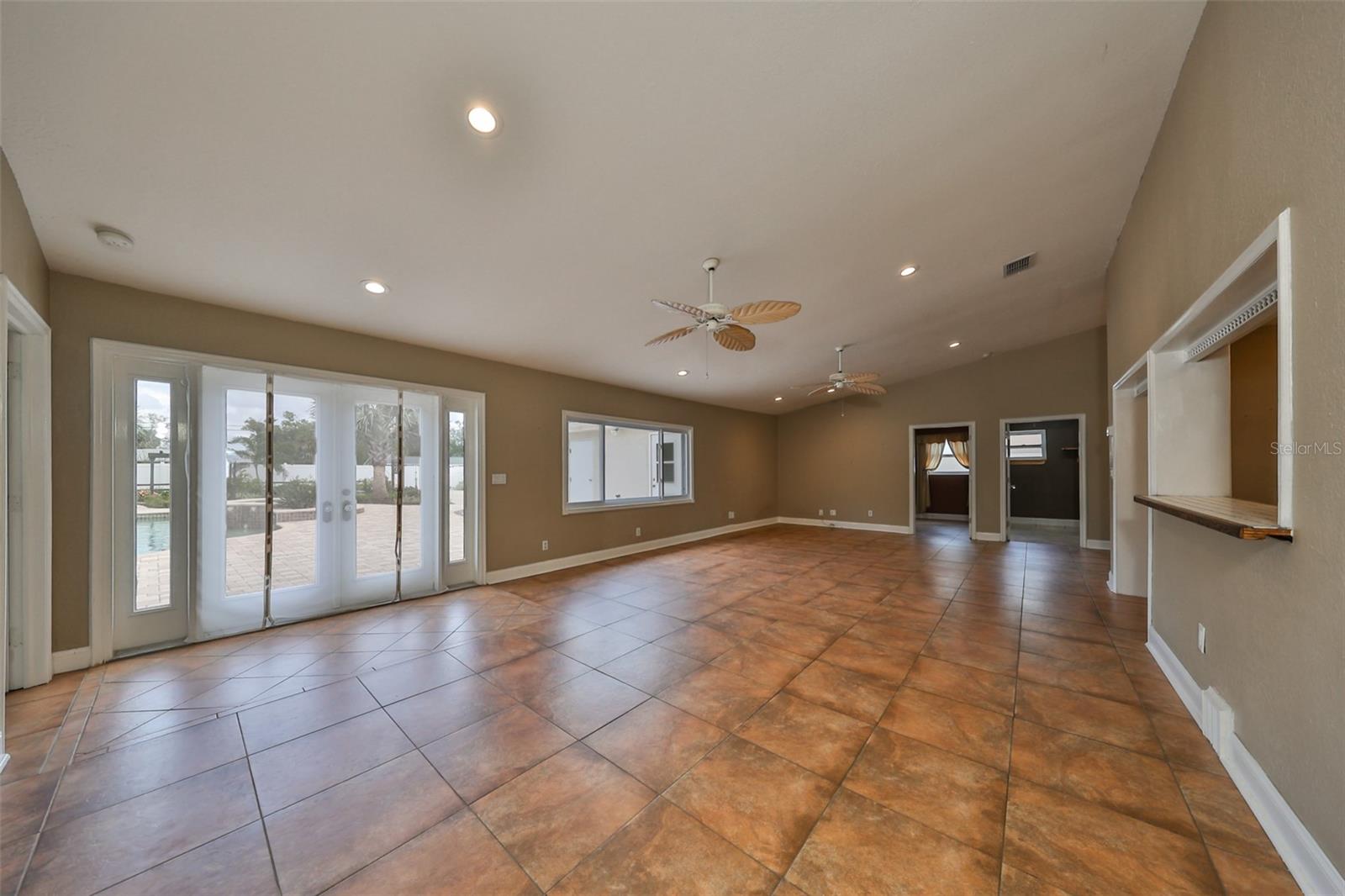 6657 BOUGAINVILLA AVE S, ST PETERSBURG, FL, 33707