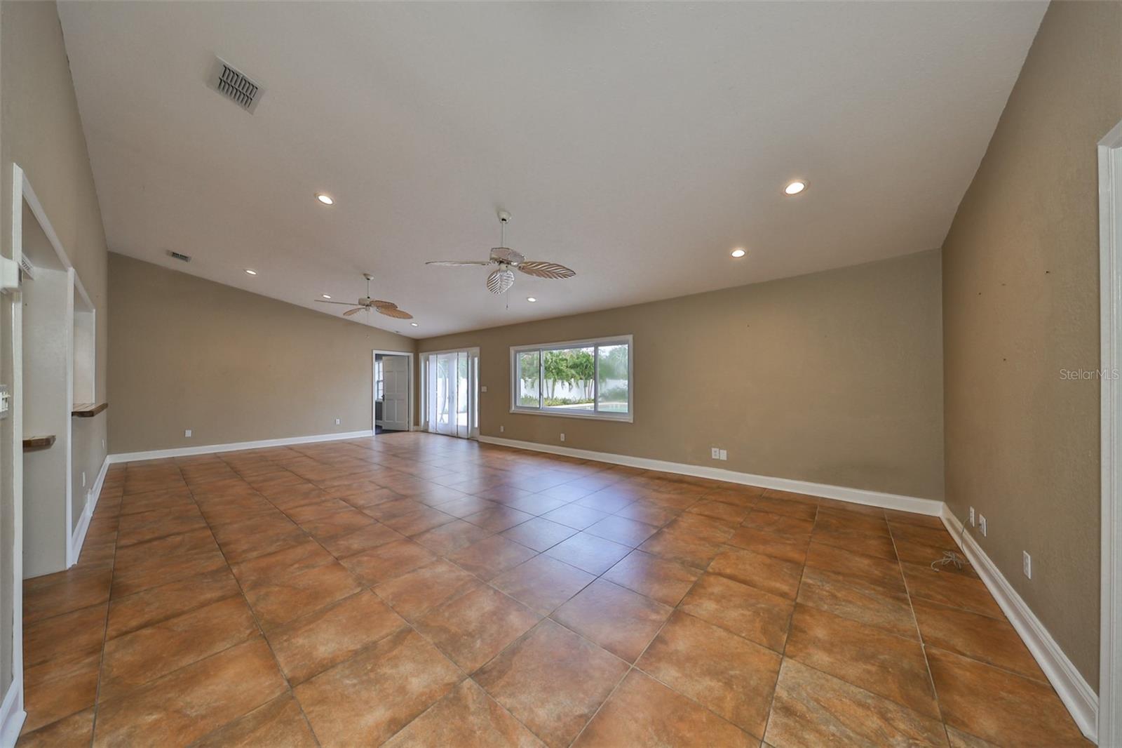 6657 BOUGAINVILLA AVE S, ST PETERSBURG, FL, 33707