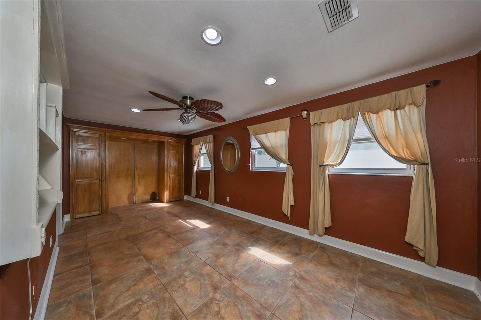6657 BOUGAINVILLA AVE S, ST PETERSBURG, FL, 33707