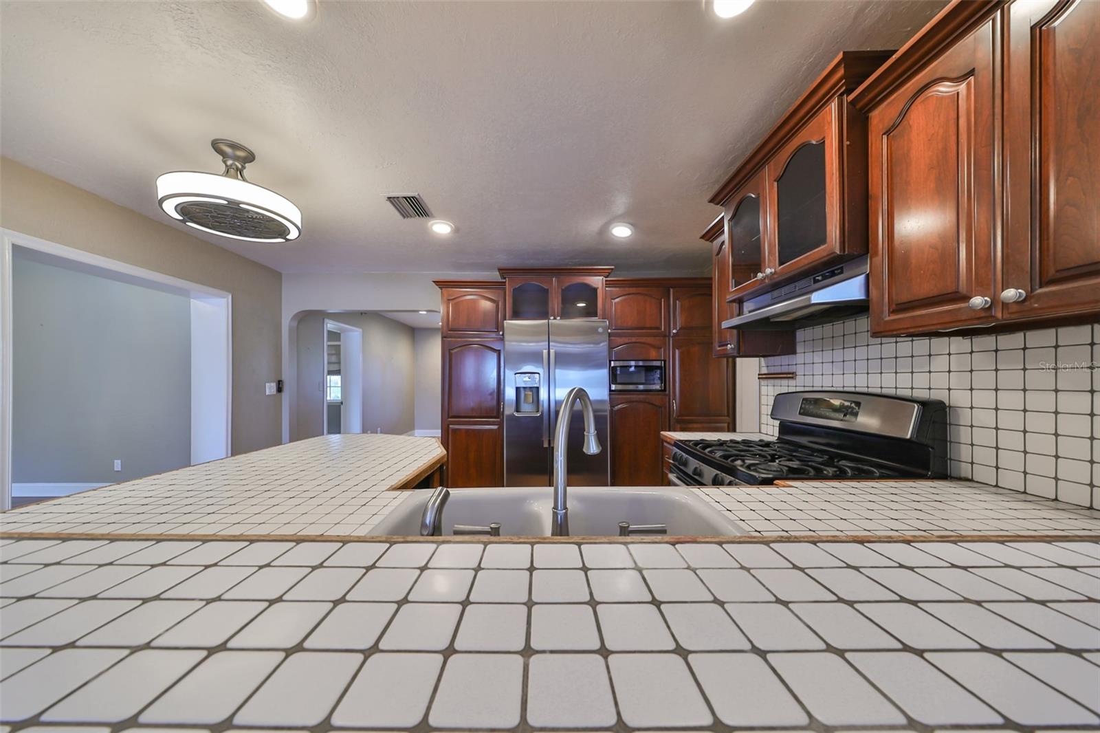 6657 BOUGAINVILLA AVE S, ST PETERSBURG, FL, 33707