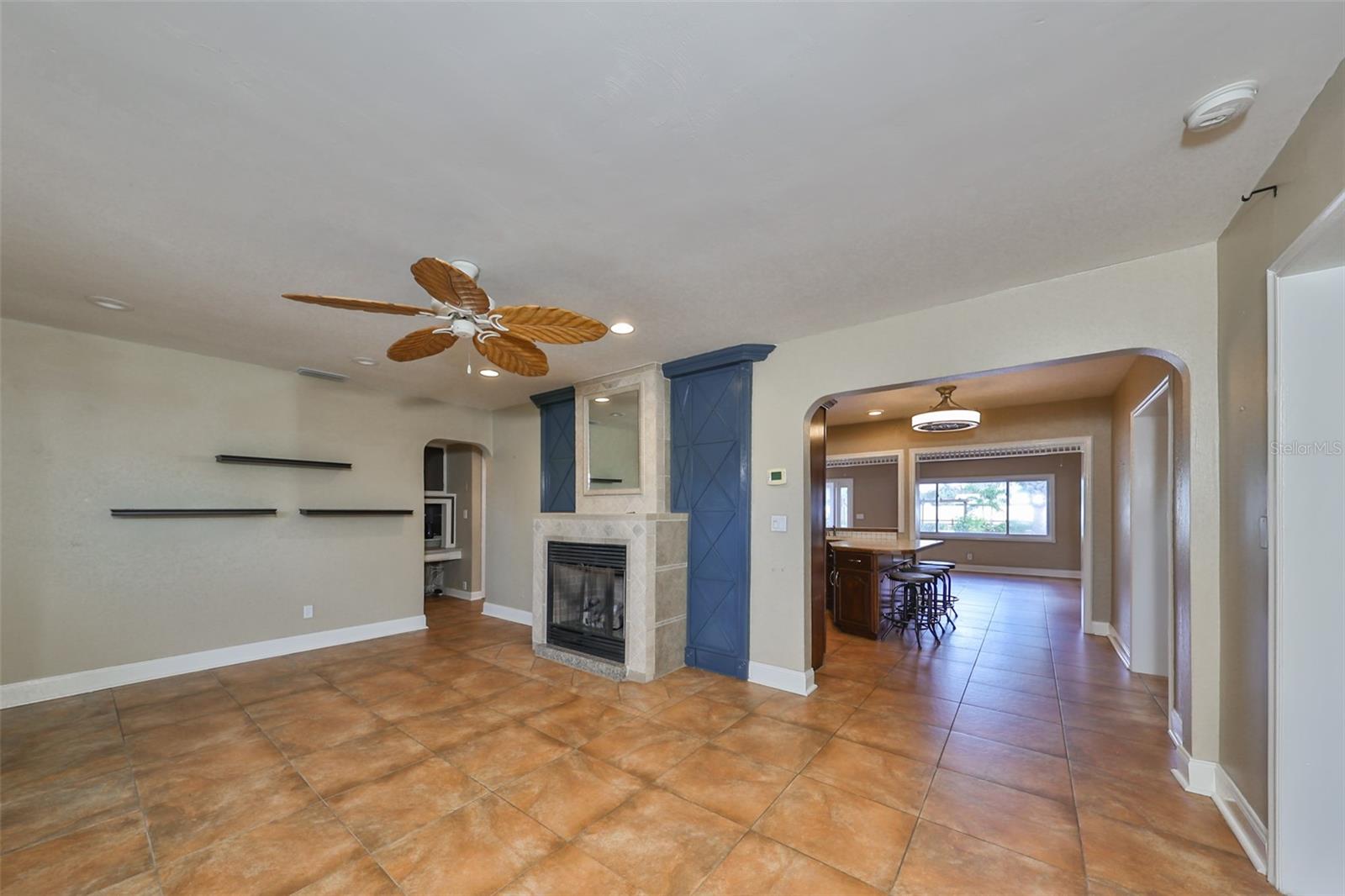 6657 BOUGAINVILLA AVE S, ST PETERSBURG, FL, 33707